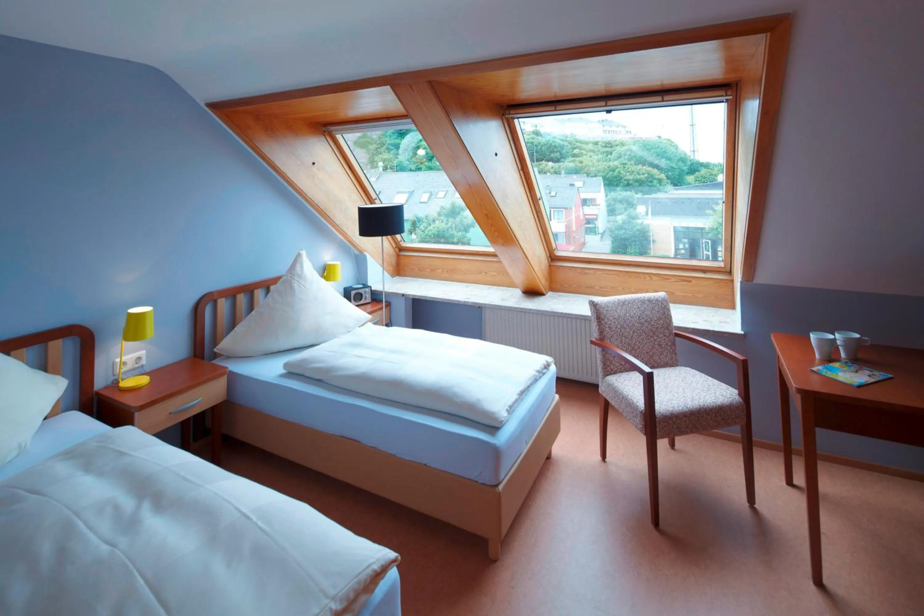 Photo of the whole room, Bed in Hotel Helgoländer Klassik