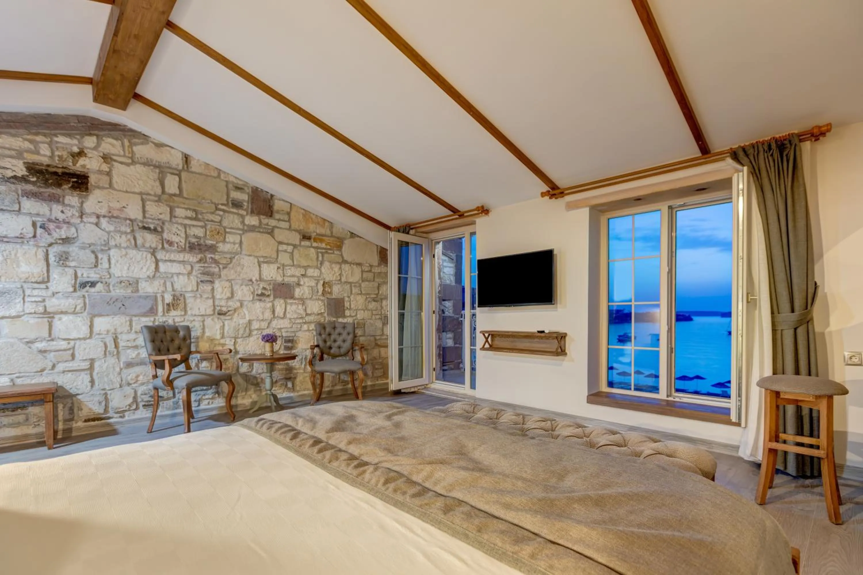 Bed in Navalia Hotel