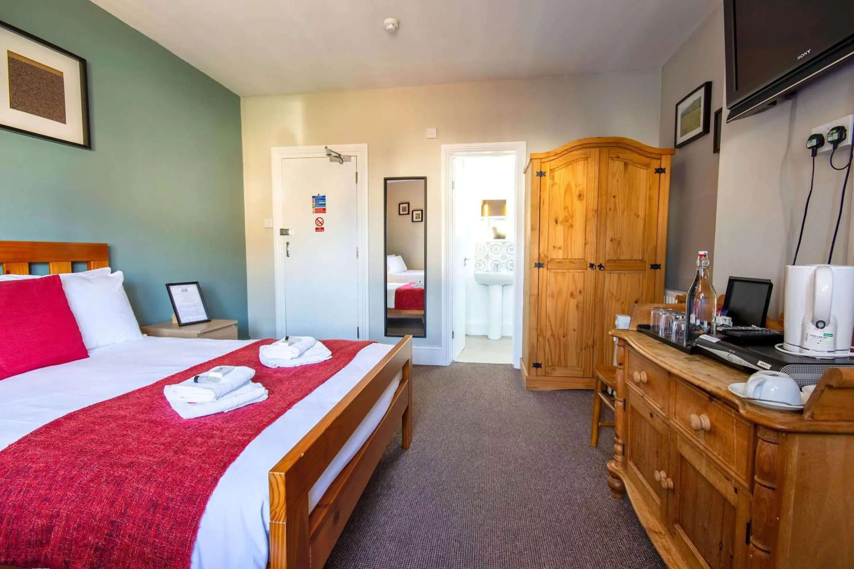 Bedroom, Bed in The Green W7 Bedroom, Bed in The Green W7