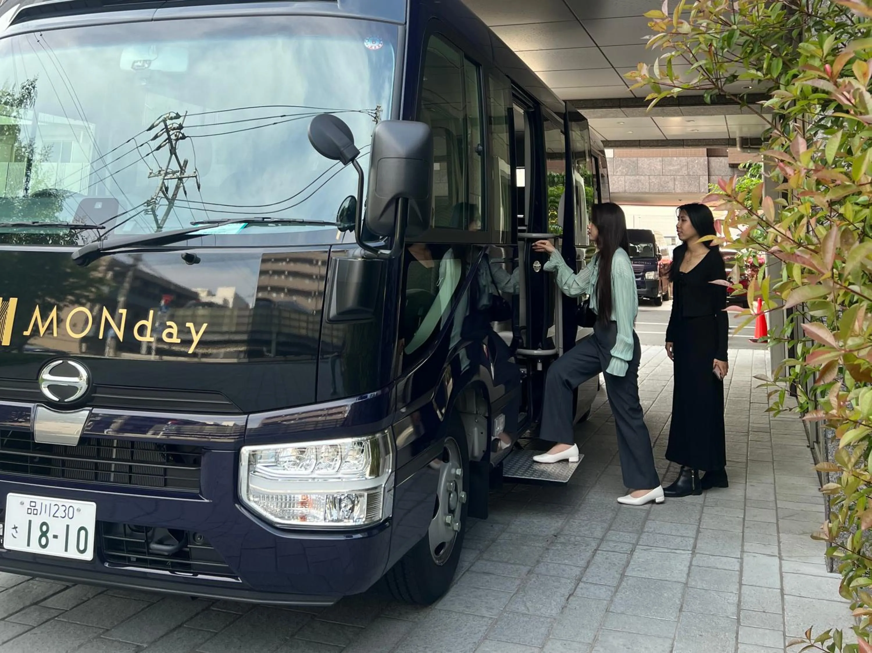 shuttle in hotel MONday Haneda Airport