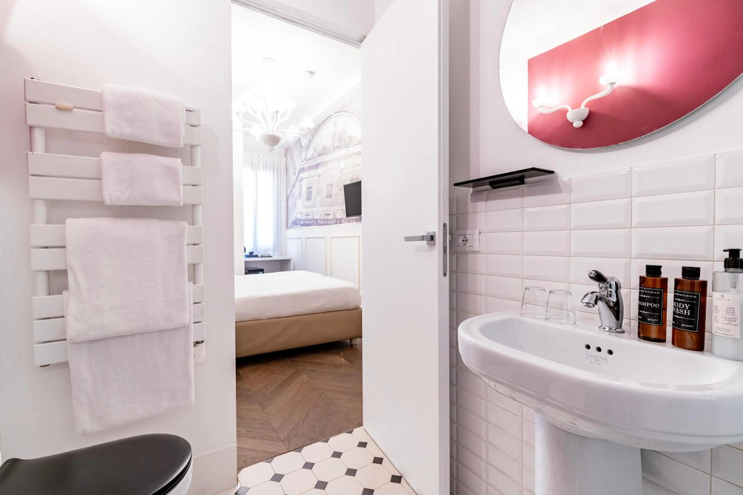 Shower in Porta da mar