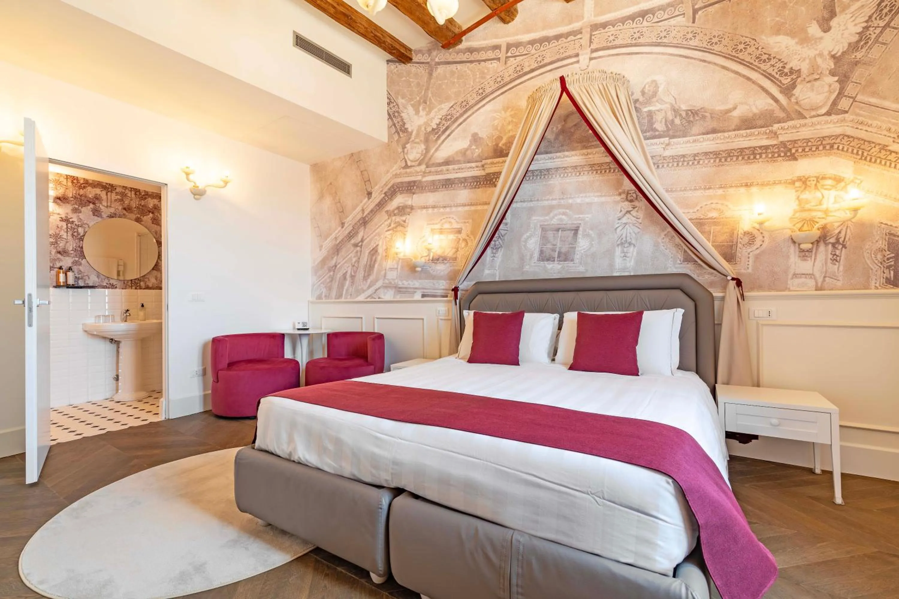 Seating area, Bed in Porta da mar