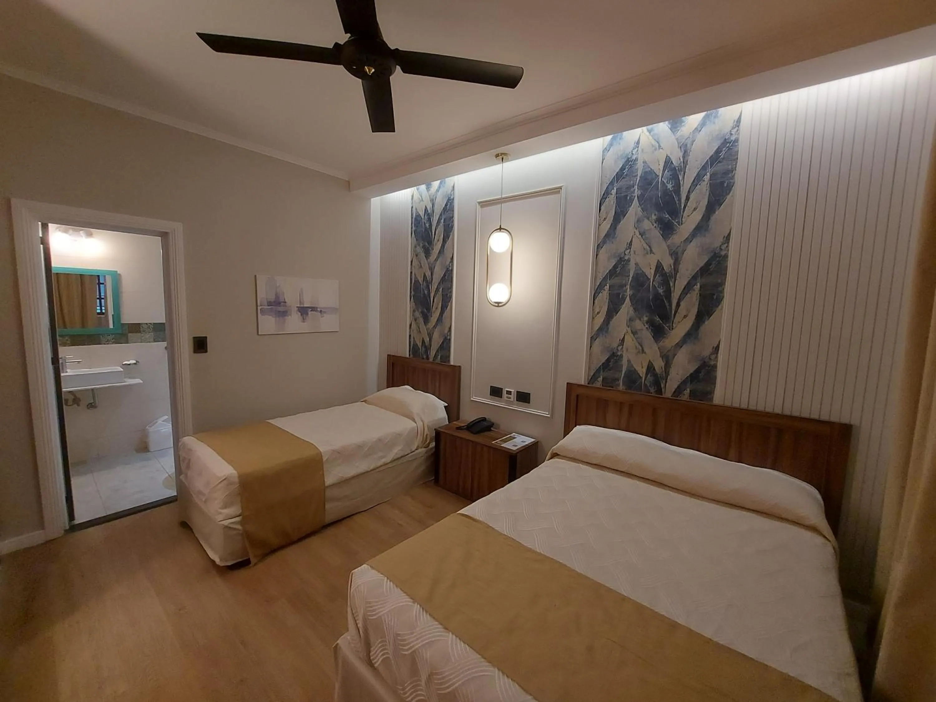 Photo of the whole room, Bed in Hotel Internacional