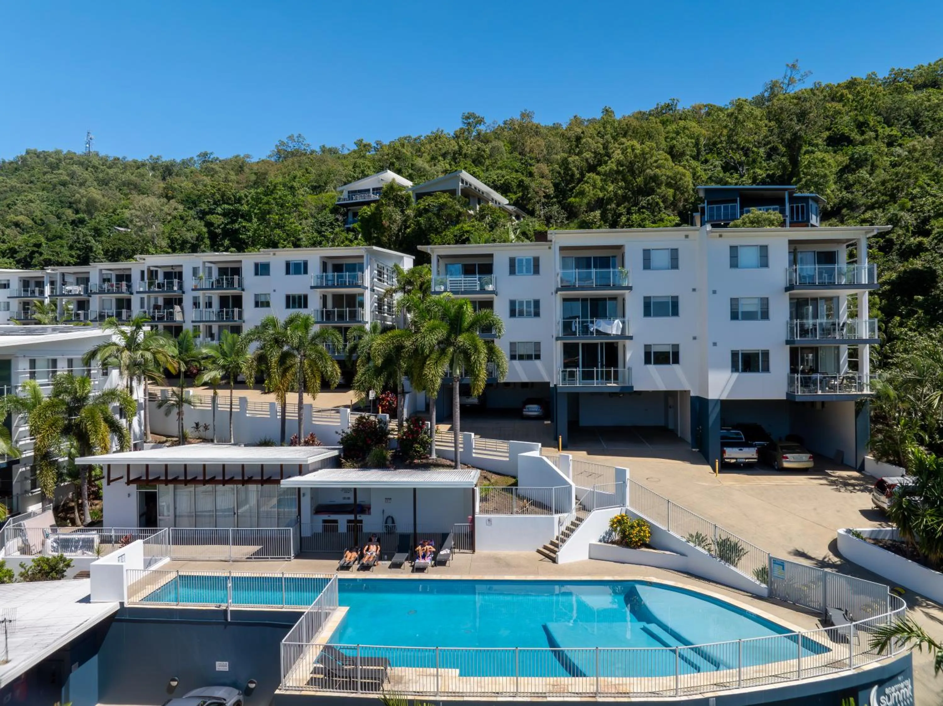 Property building in Airlie Summit Apartments