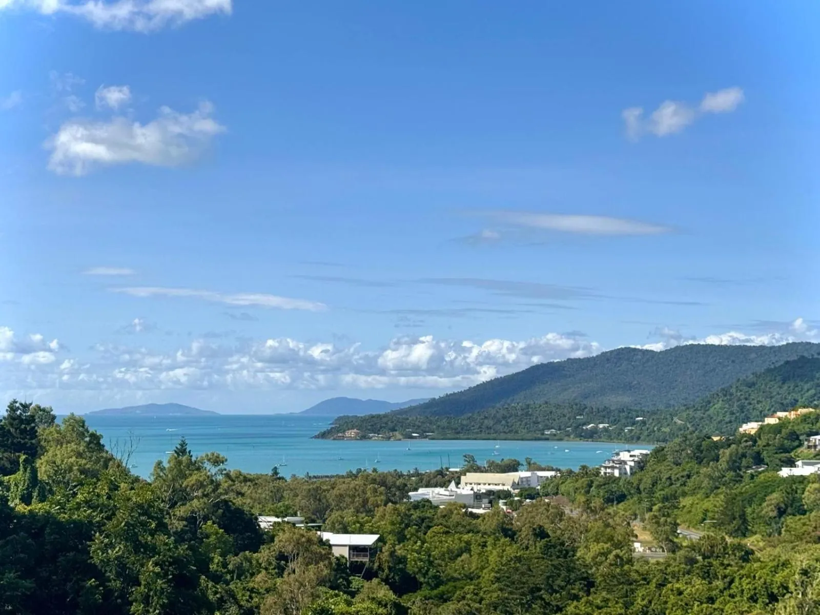 View (from property/room) in Airlie Summit Apartments