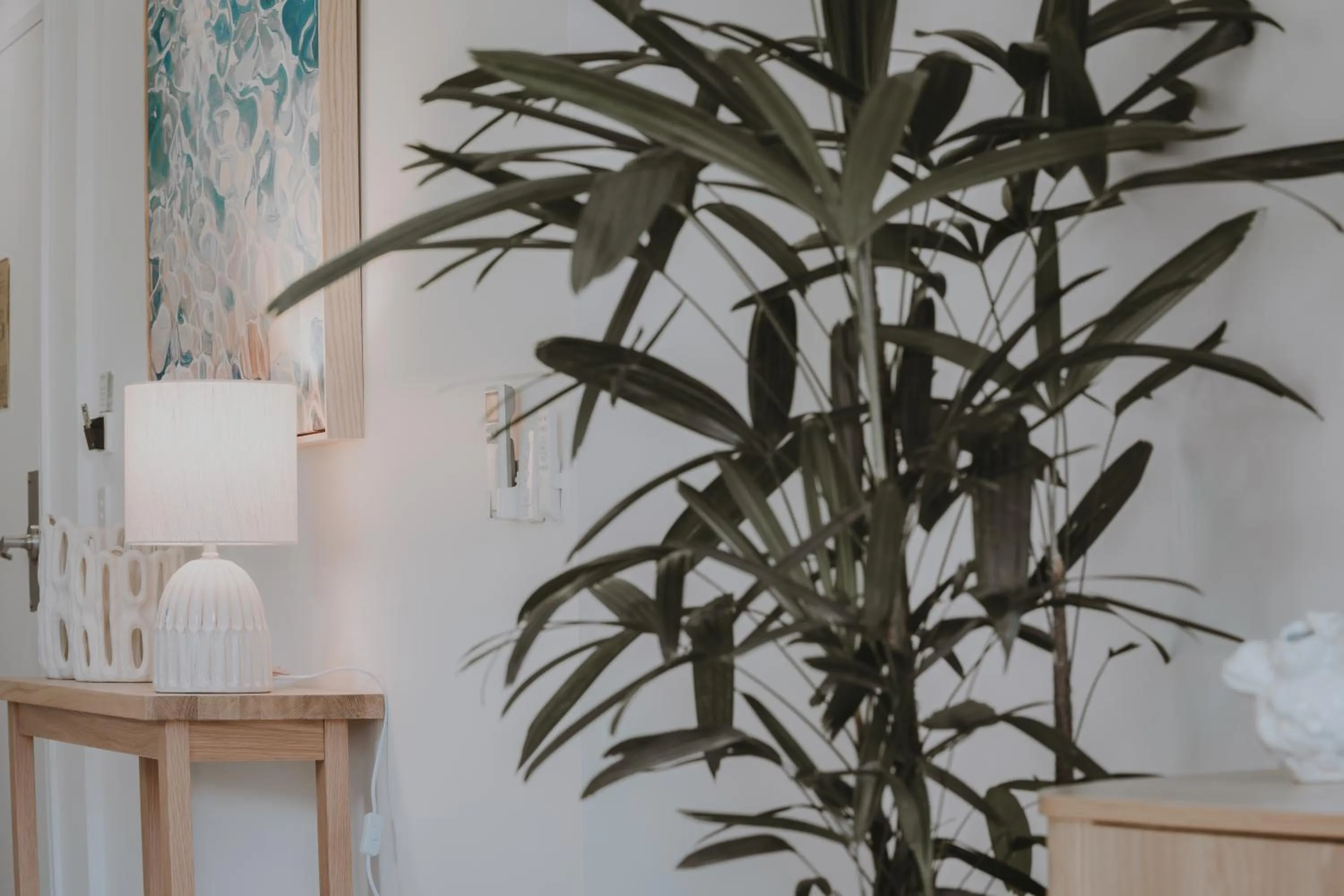 Dining area in Airlie Summit Apartments