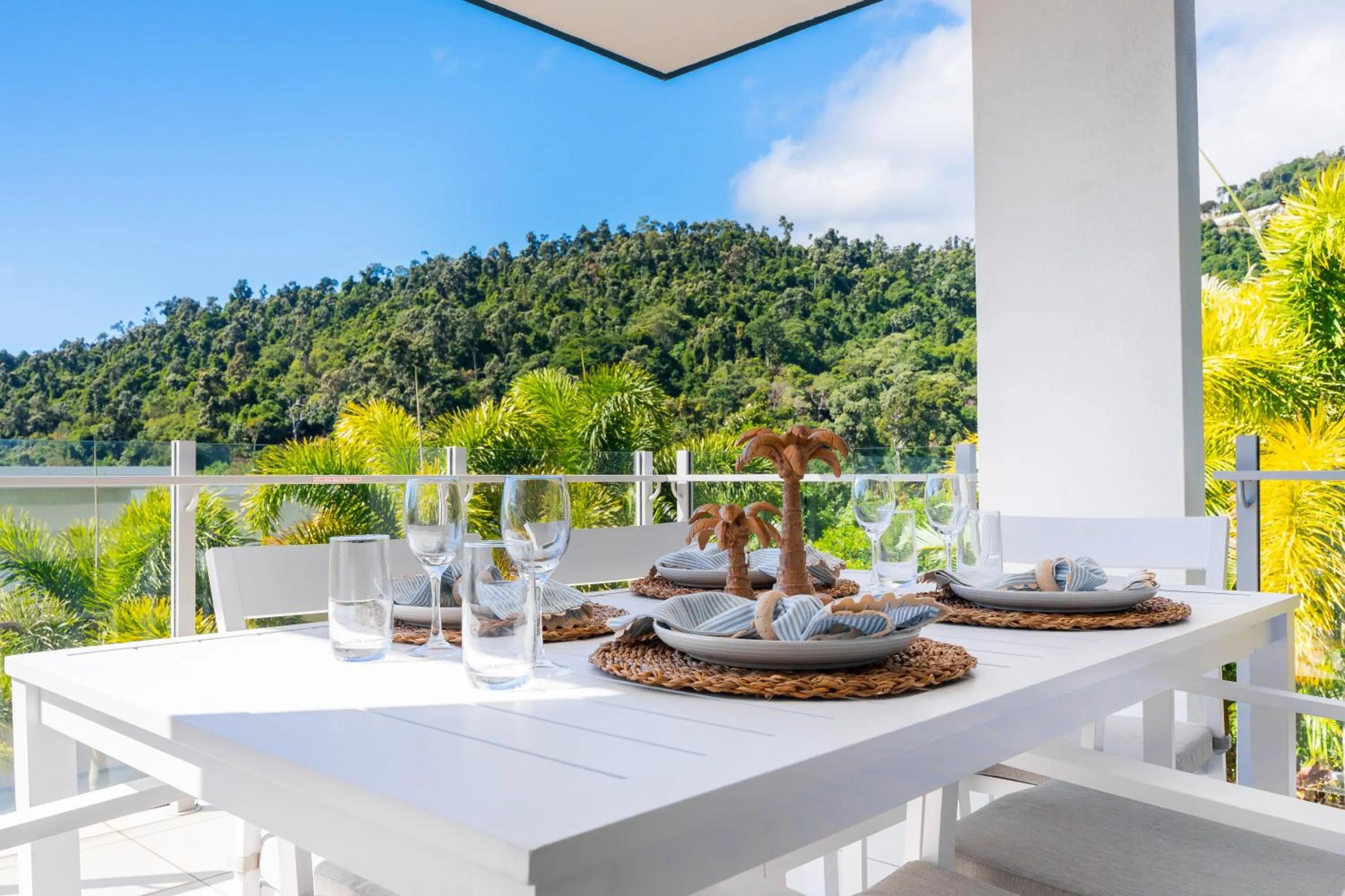Balcony/Terrace in Airlie Summit Apartments