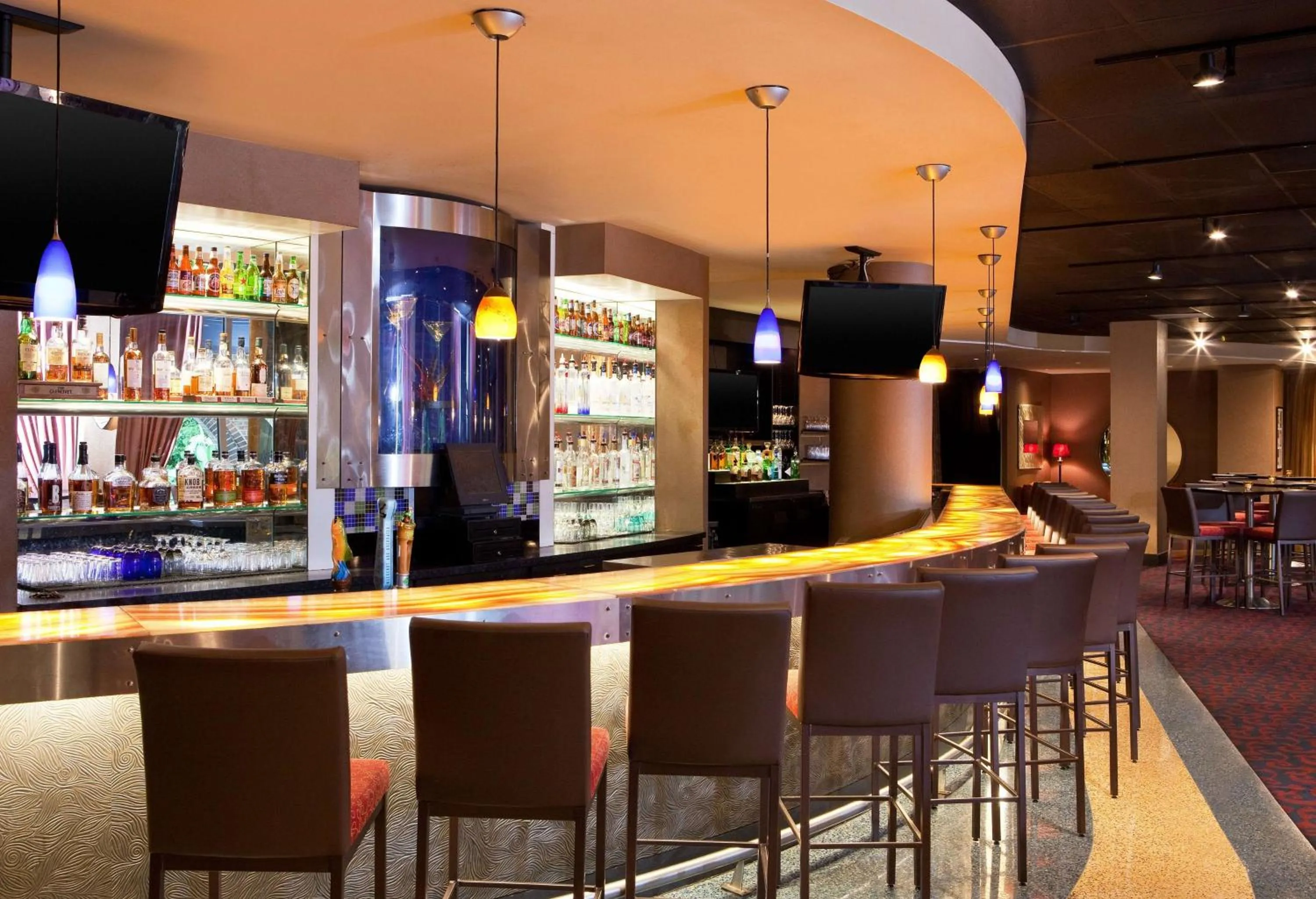 Lounge or bar in Courtland Grand Hotel, Trademark Collection by Wyndham