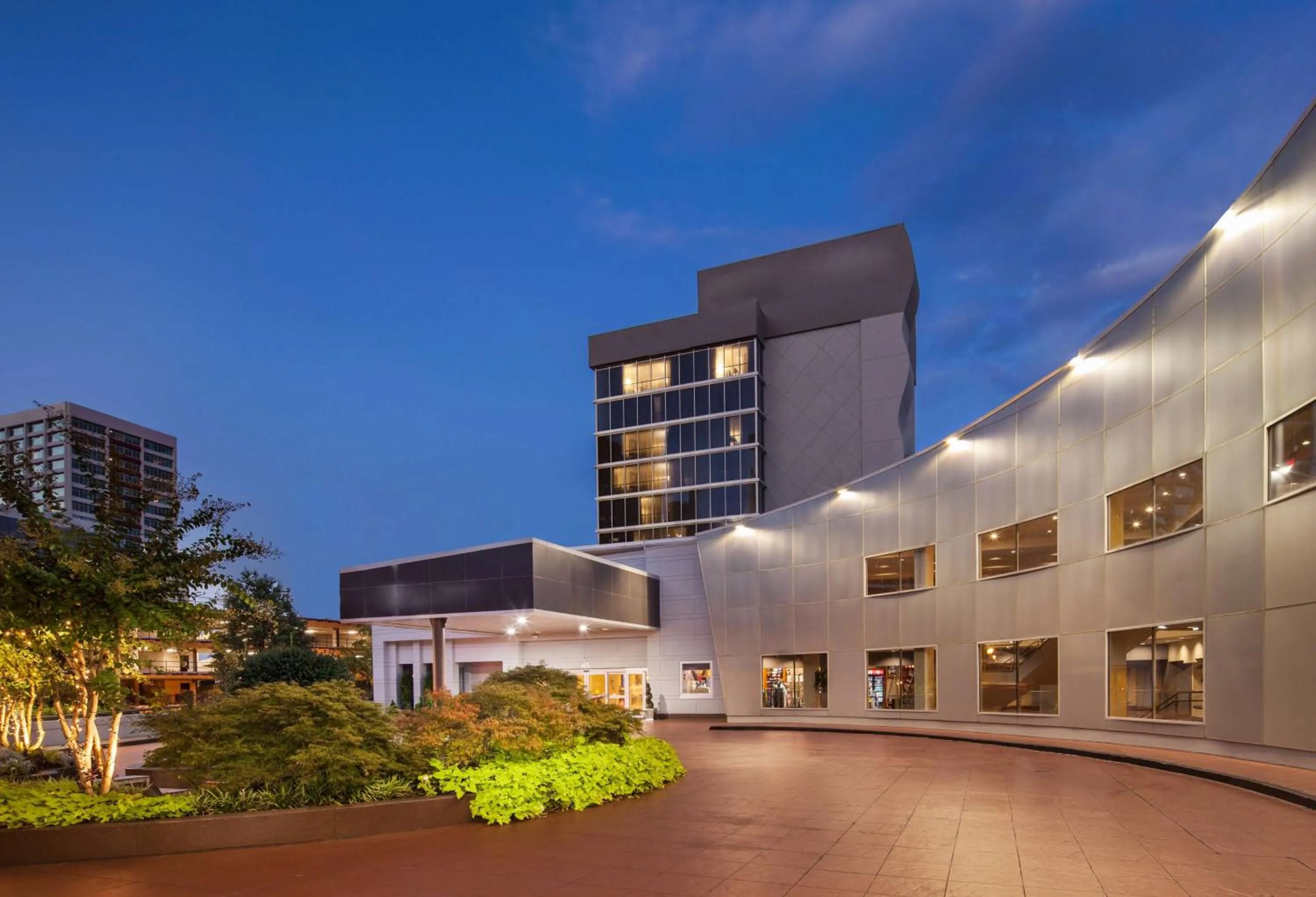 Property building in Courtland Grand Hotel, Trademark Collection by Wyndham