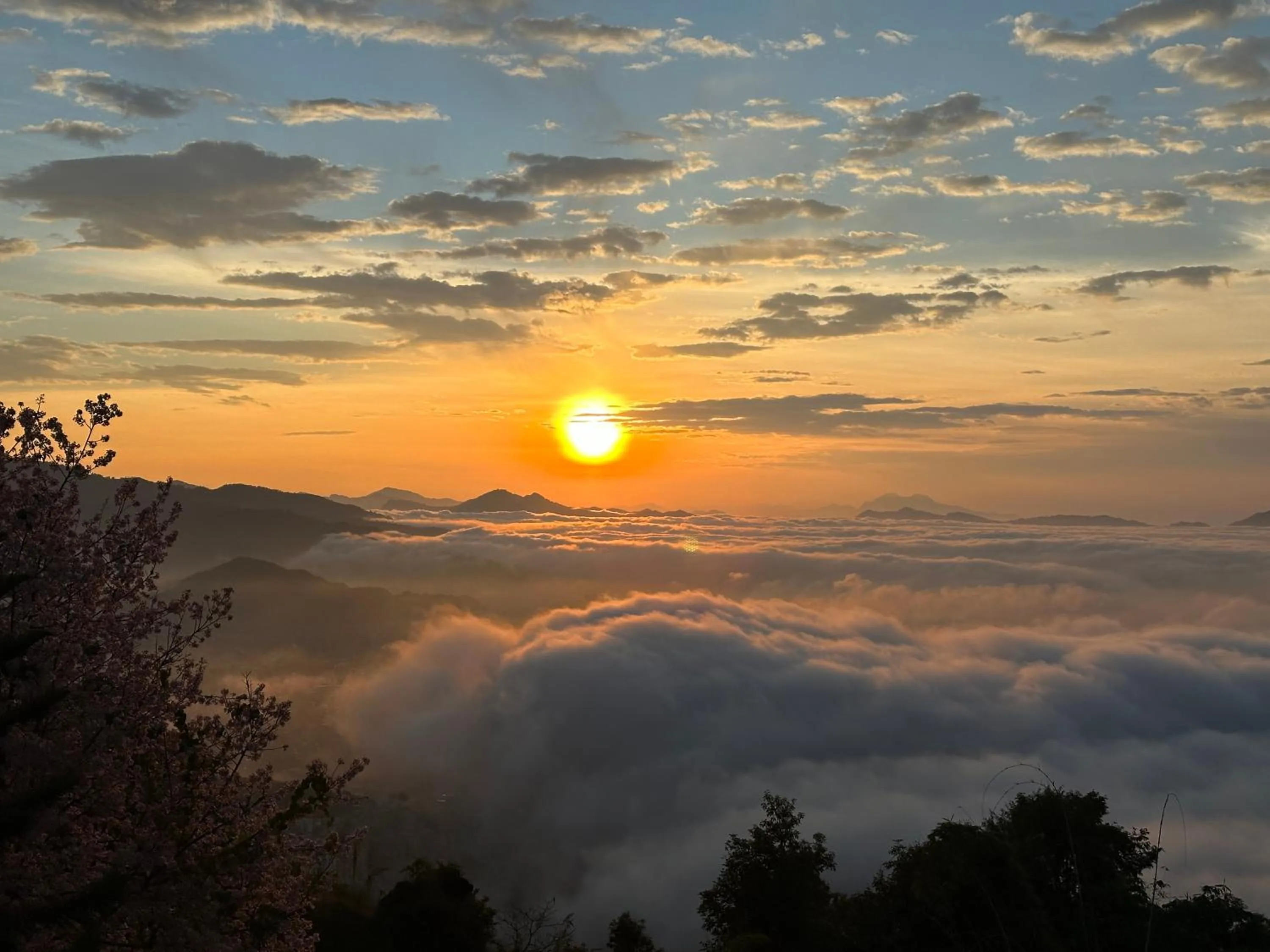 Sunrise in Rock Garden Resort