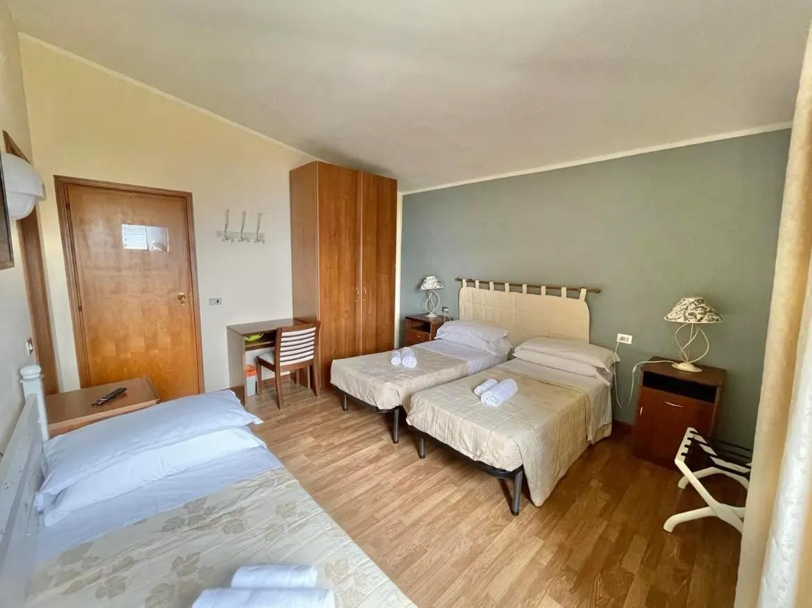 Bed in Hotel Ristorante La Sorgente