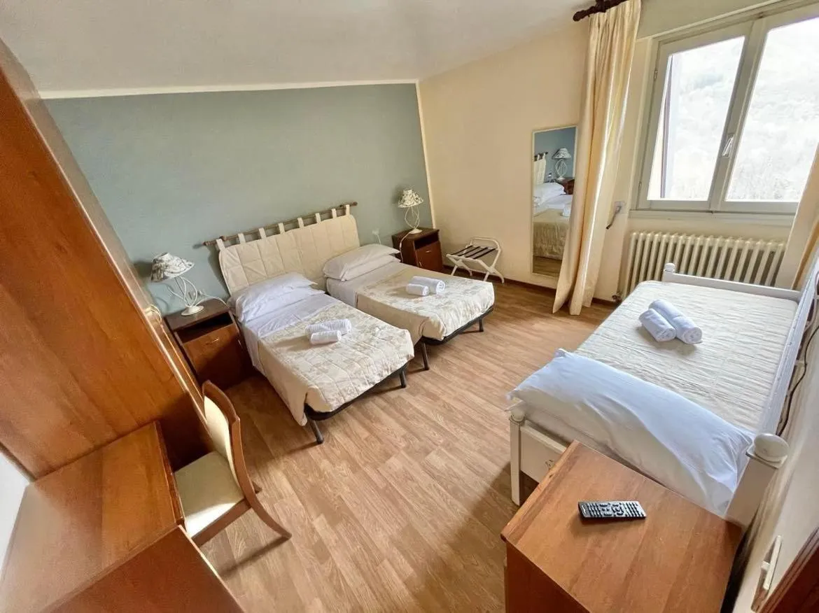 Bed in Hotel Ristorante La Sorgente