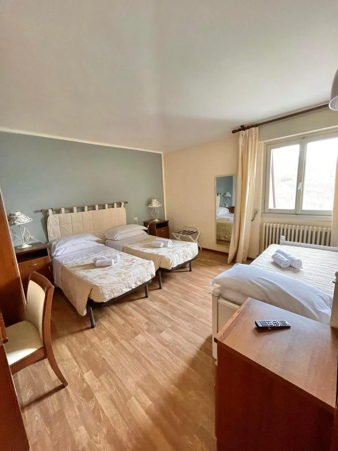 Bed in Hotel Ristorante La Sorgente