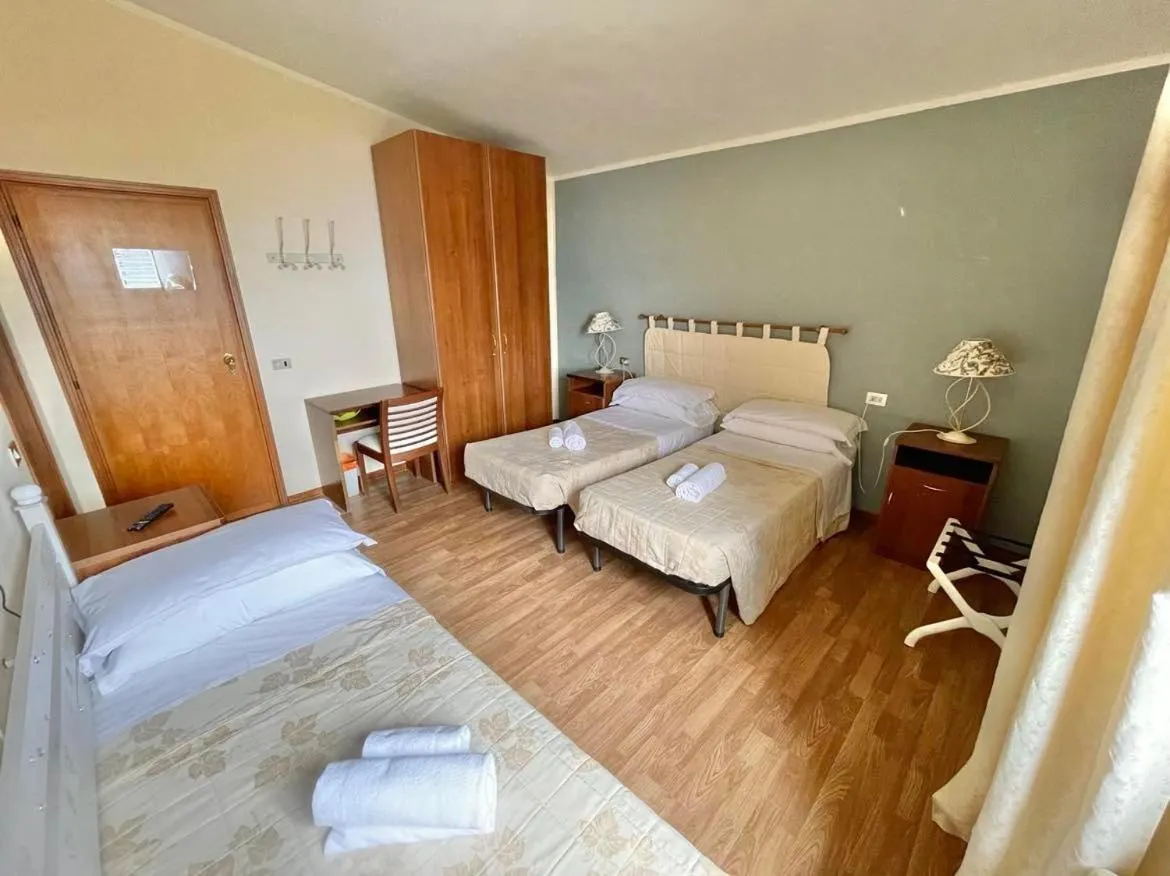 Bed in Hotel Ristorante La Sorgente