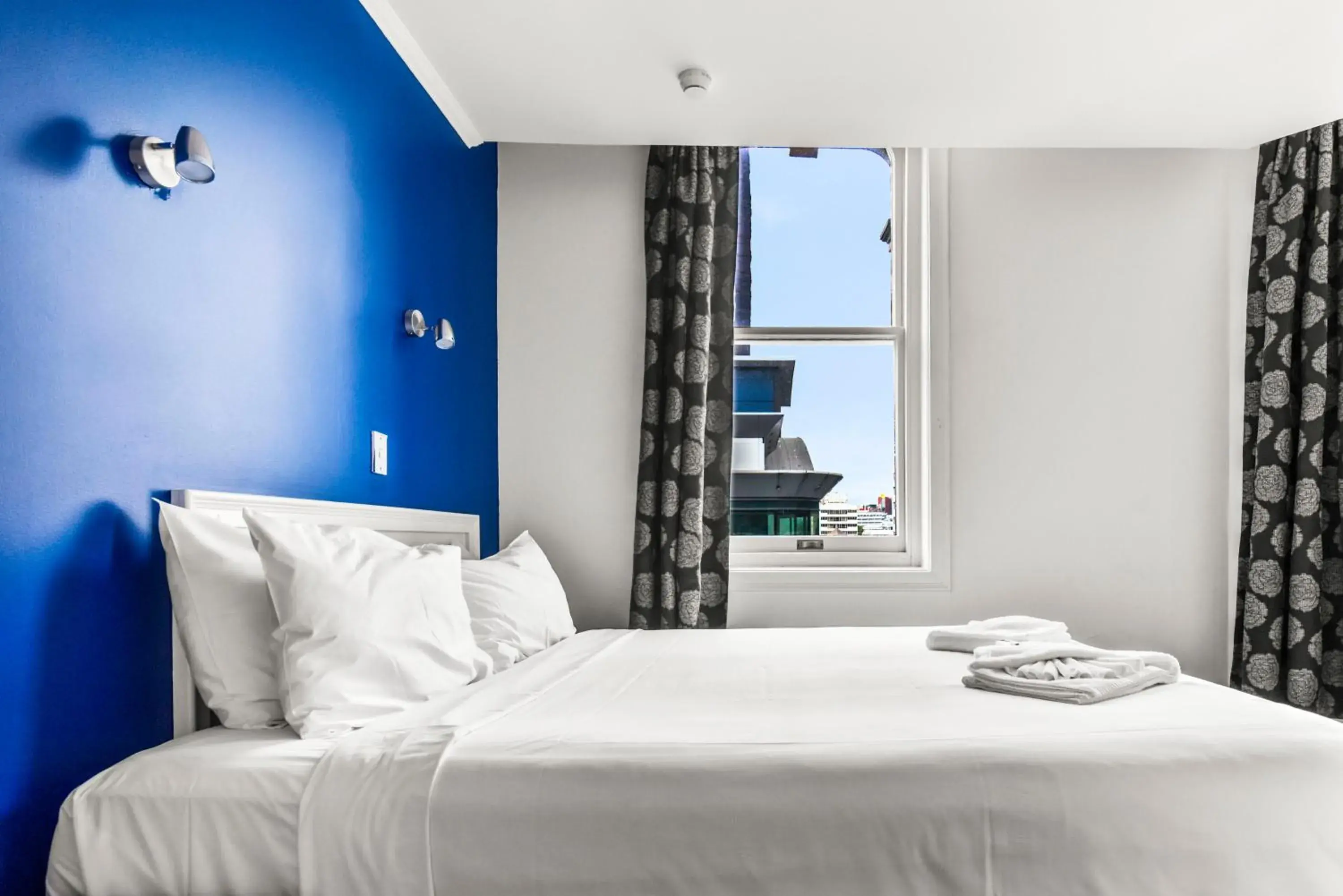 Bed in Albion Hotel Bed in Albion Hotel