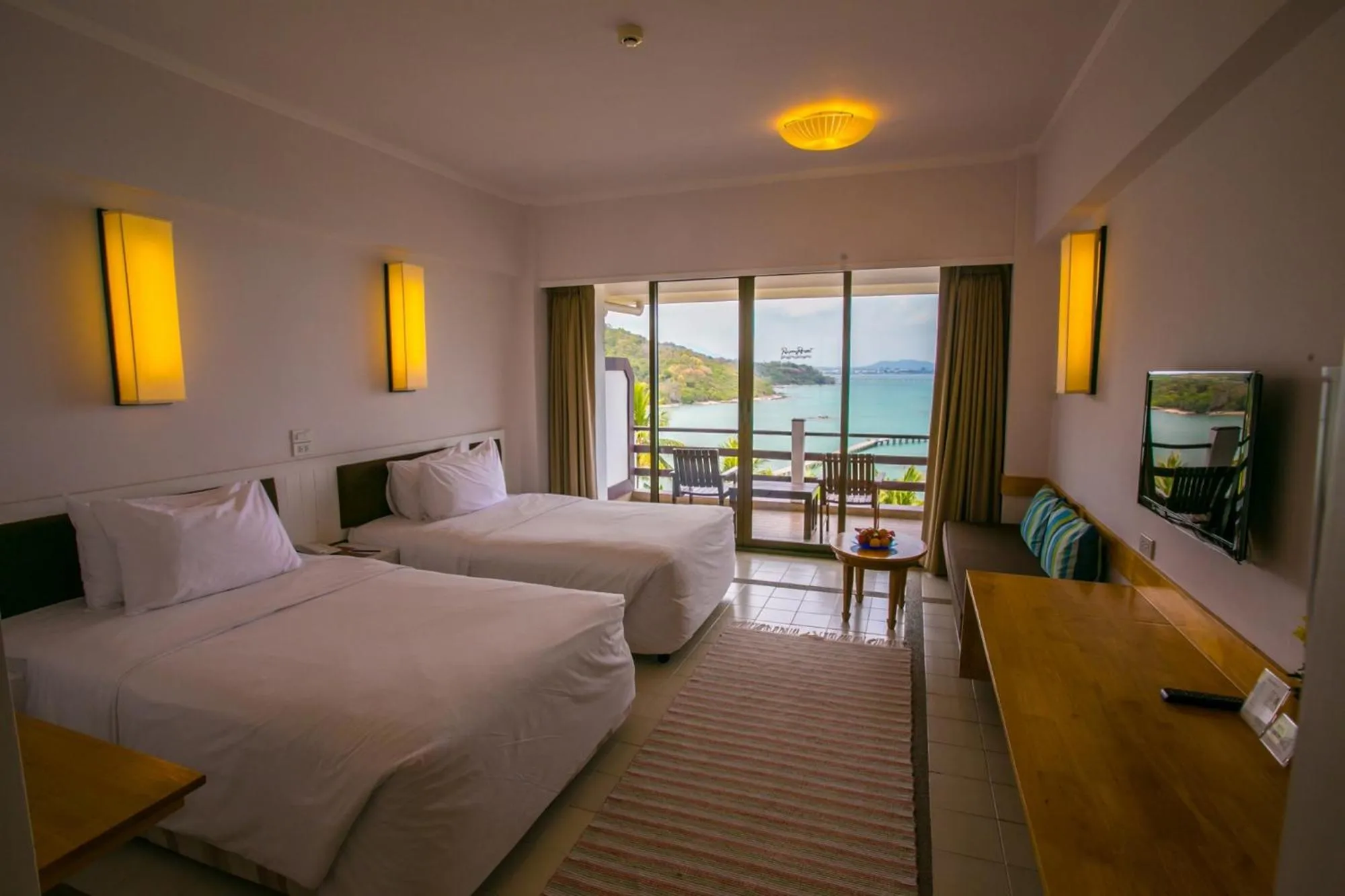 Bed in Rayong Resort Hotel โรงแรมระยองรีสอร์ท