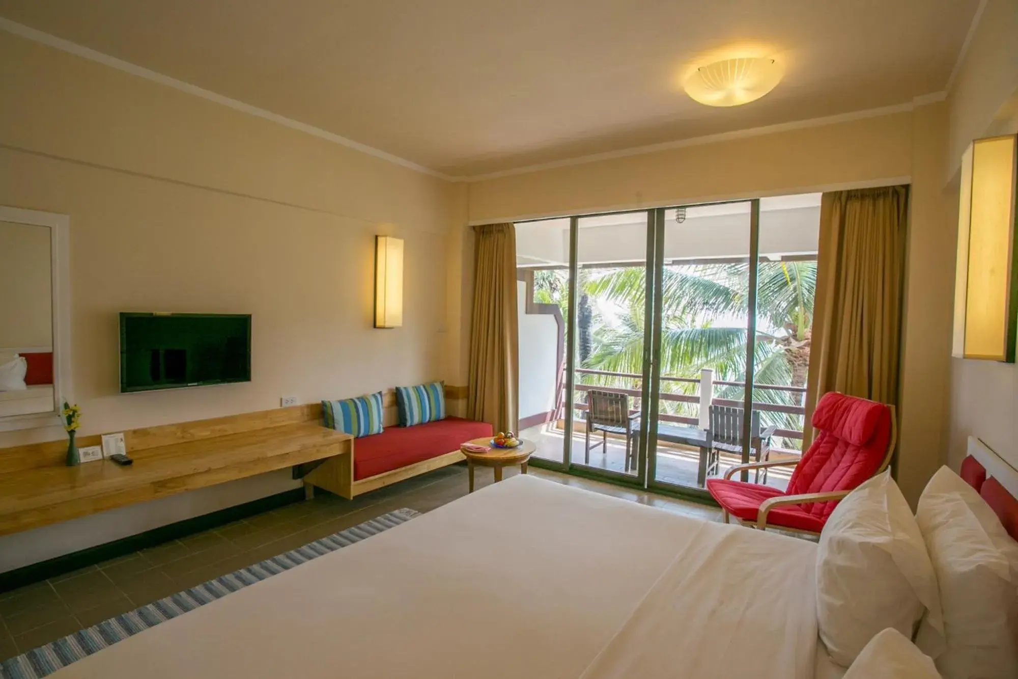 Bedroom, Bed in Rayong Resort Hotel โรงแรมระยองรีสอร์ท Bedroom, Bed in Rayong Resort Hotel โรงแรมระยองรีสอร์ท