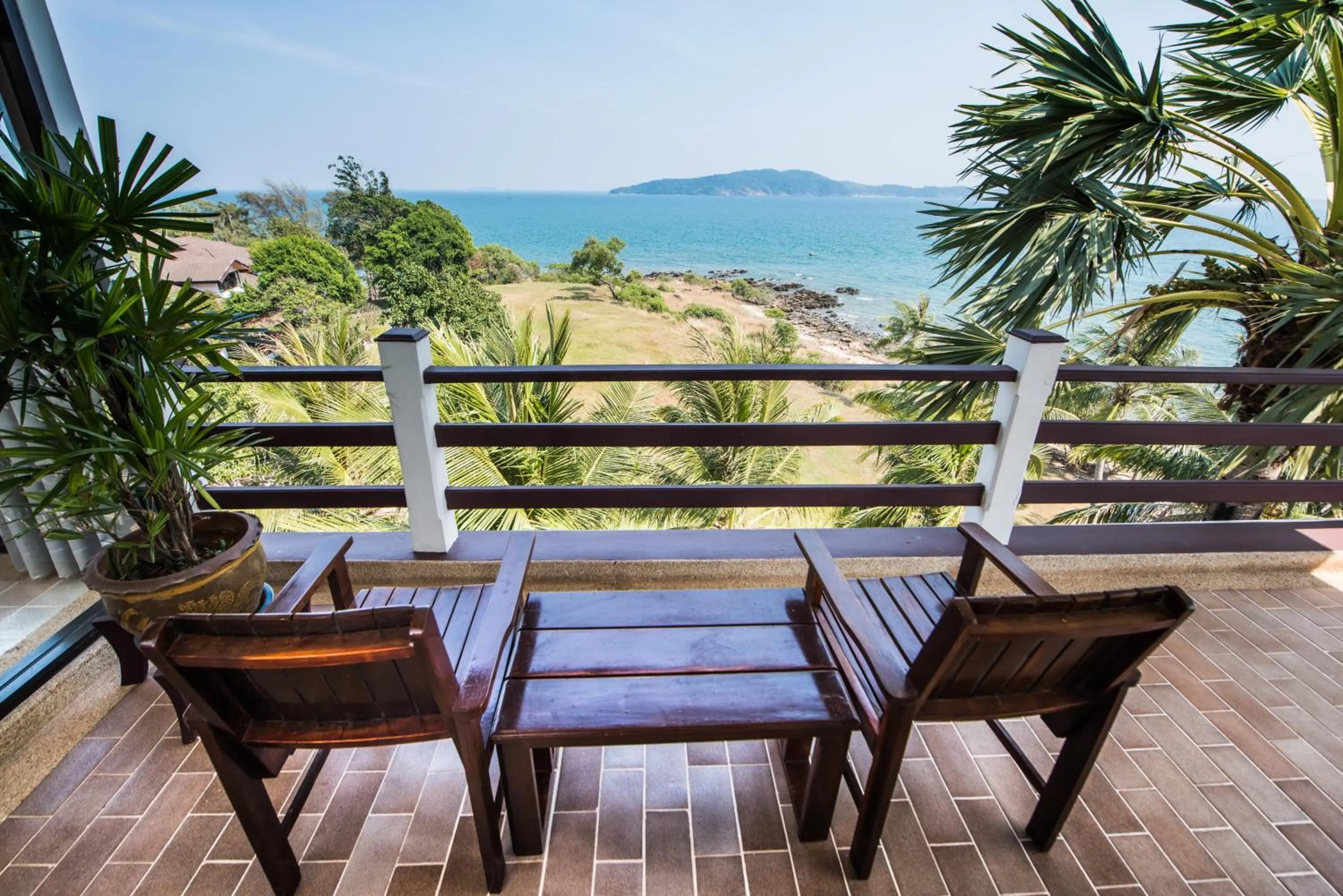 Rayong Resort Hotel โรงแรมระยองรีสอร์ท