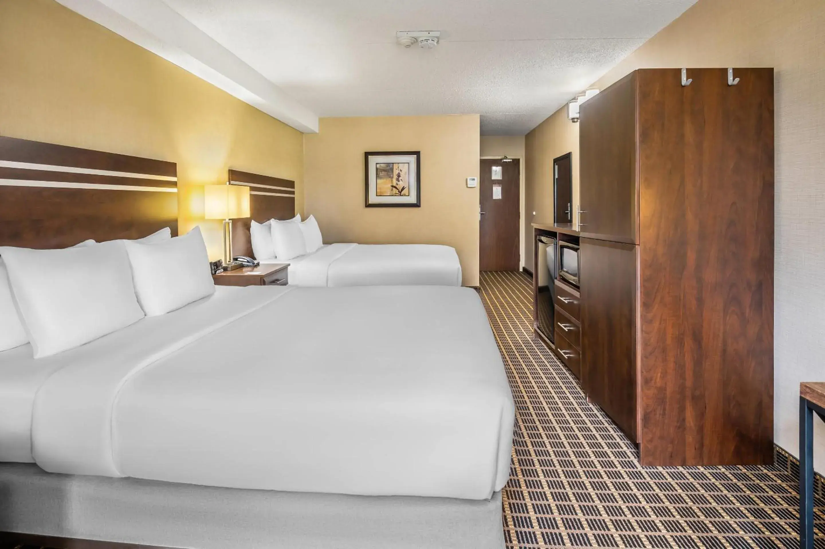 Bedroom, Bed in Comfort Inn Bedroom, Bed in Comfort Inn