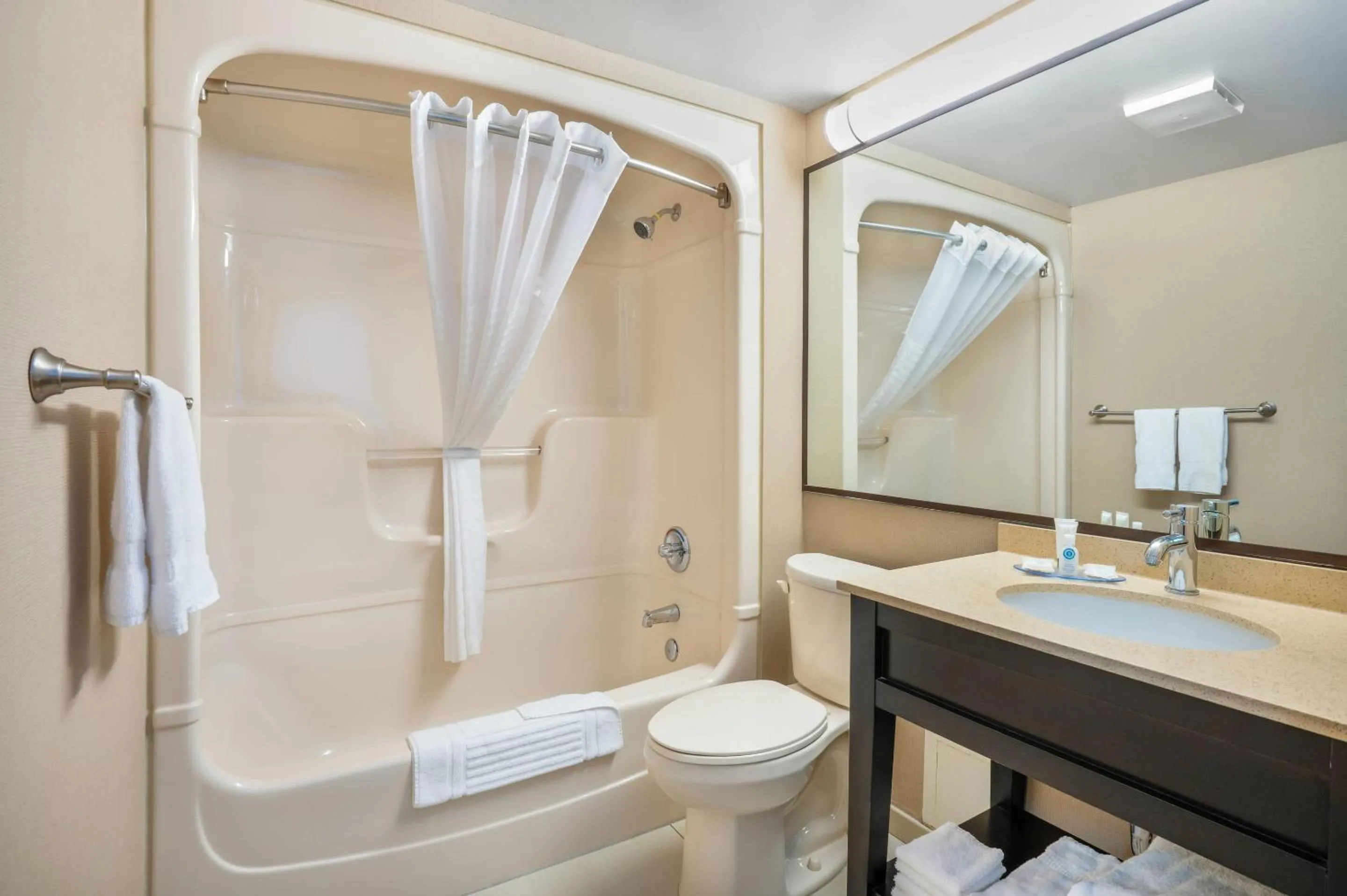 Bedroom in Comfort Inn