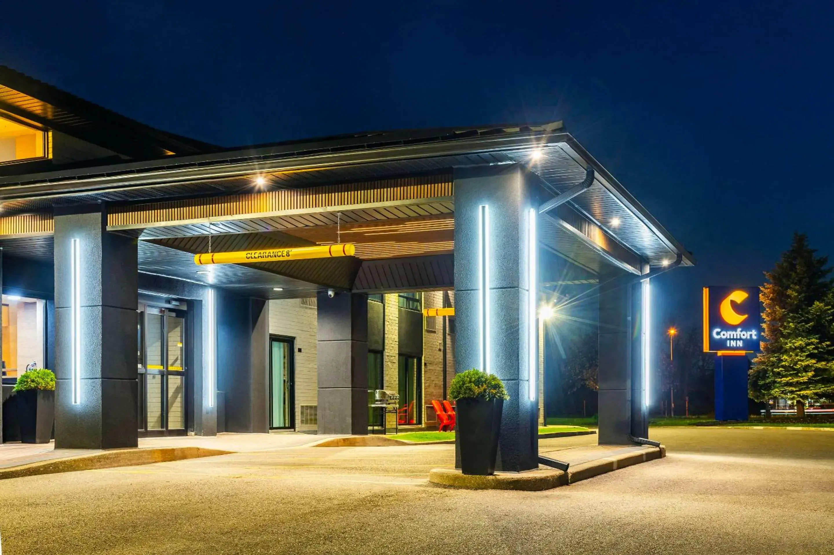 Property building in Comfort Inn Property building in Comfort Inn