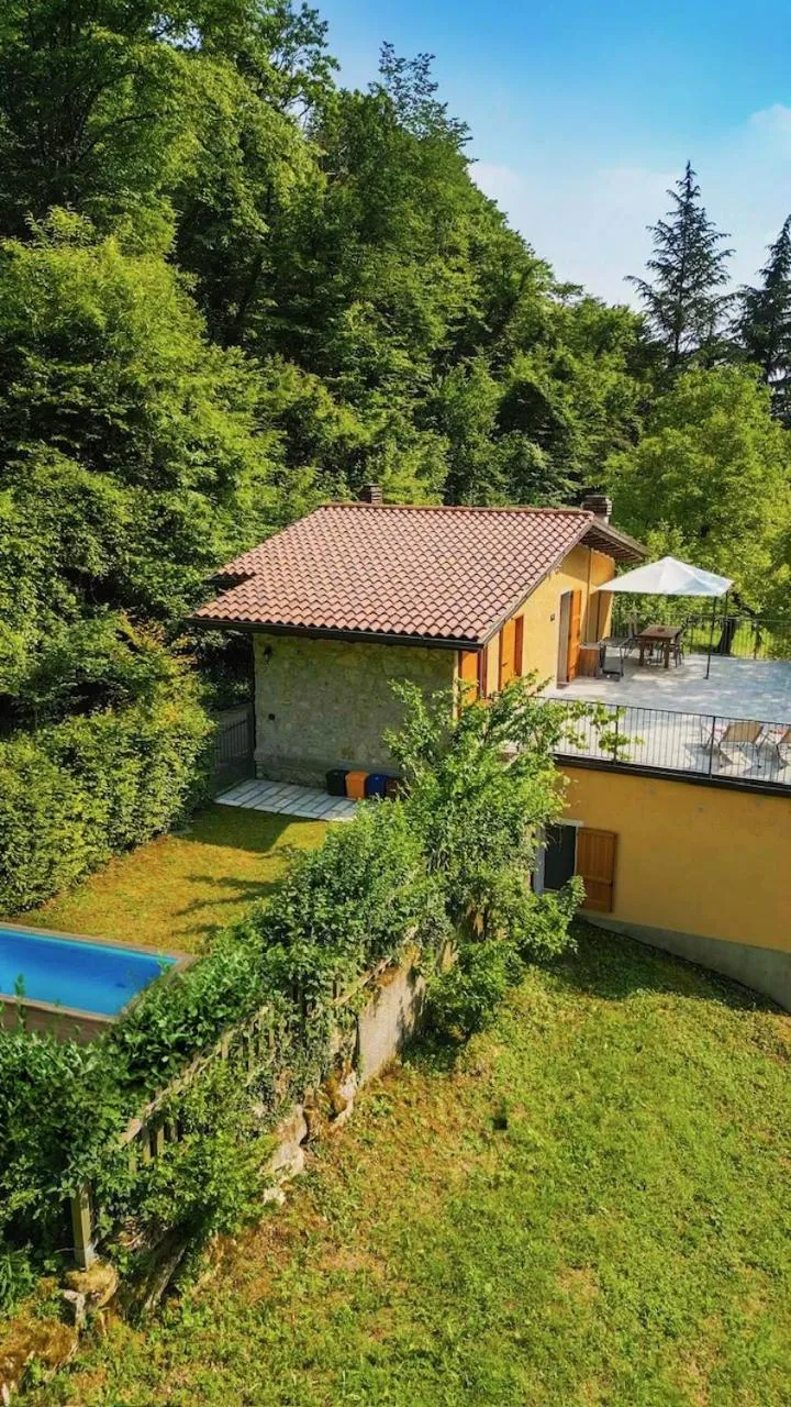 Property building in La Fontanina