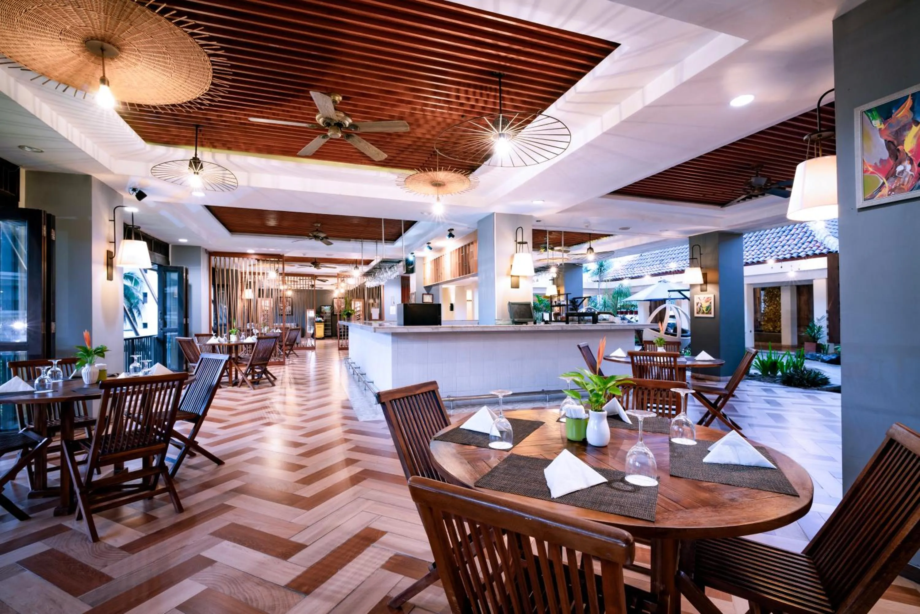 Lounge or bar in Manado Tateli Resort and Convention