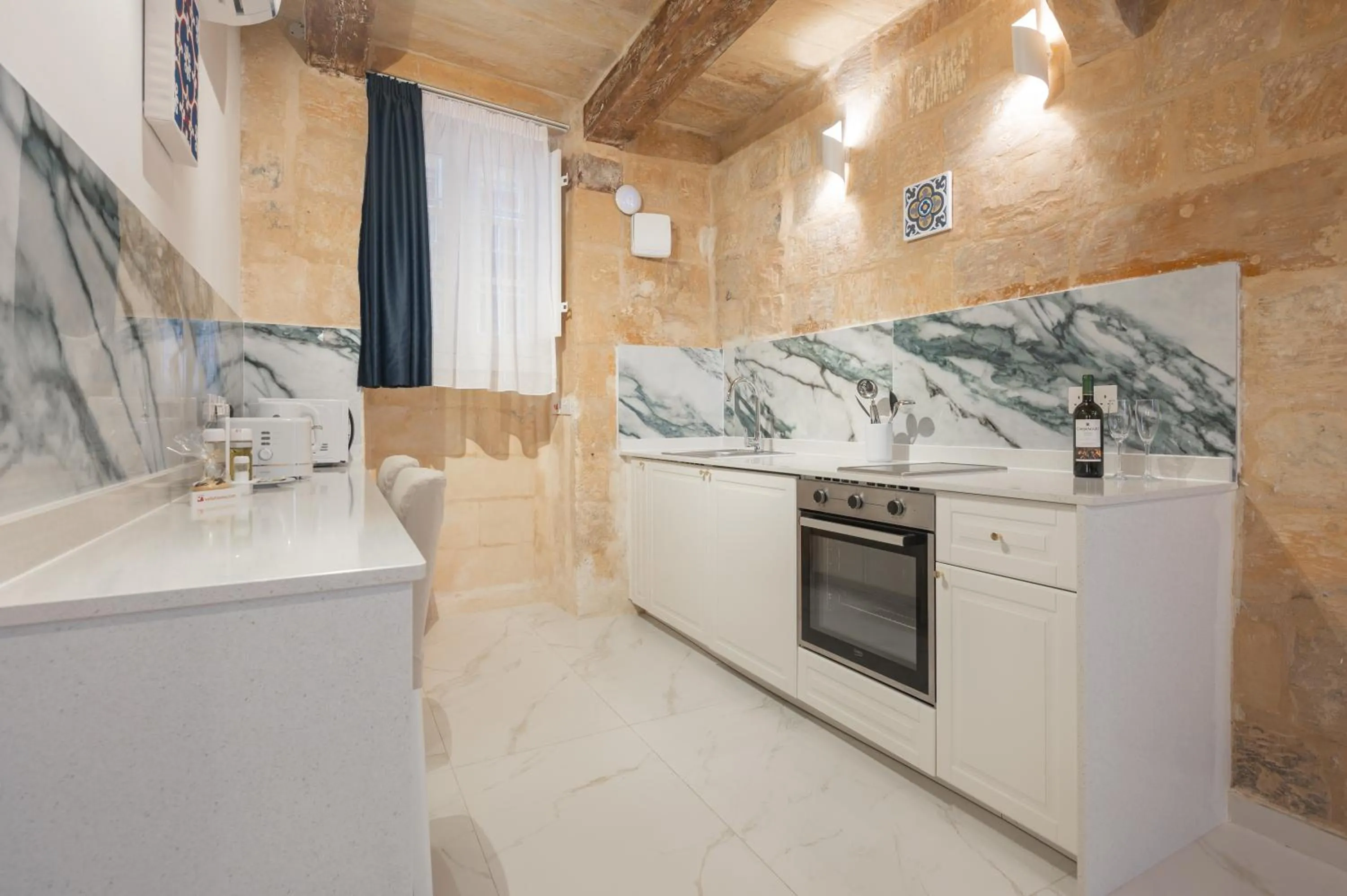 kitchen in Vallettastay Classic Apartments