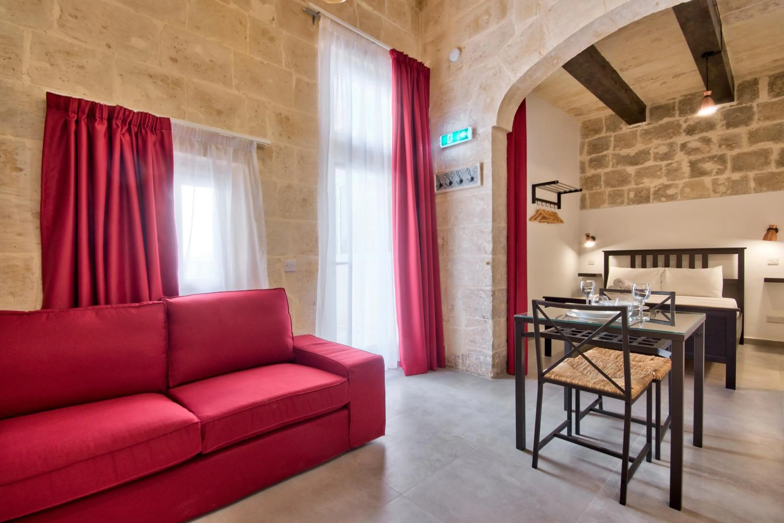 Kitchen or kitchenette in Vallettastay Classic Apartments