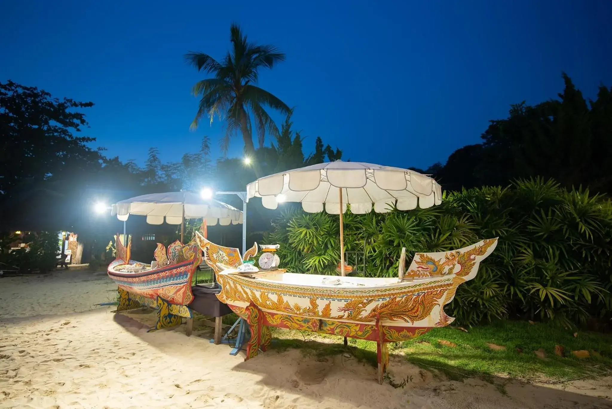 Food and drinks in Phi Phi The Beach Resort Food and drinks in Phi Phi The Beach Resort