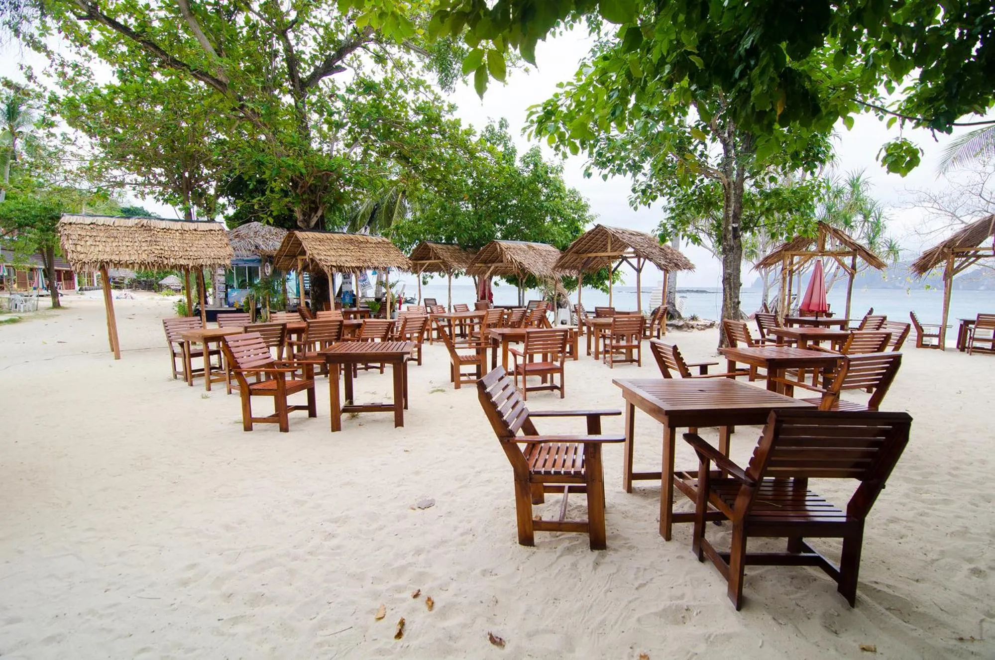 Restaurant/places to eat in Phi Phi The Beach Resort