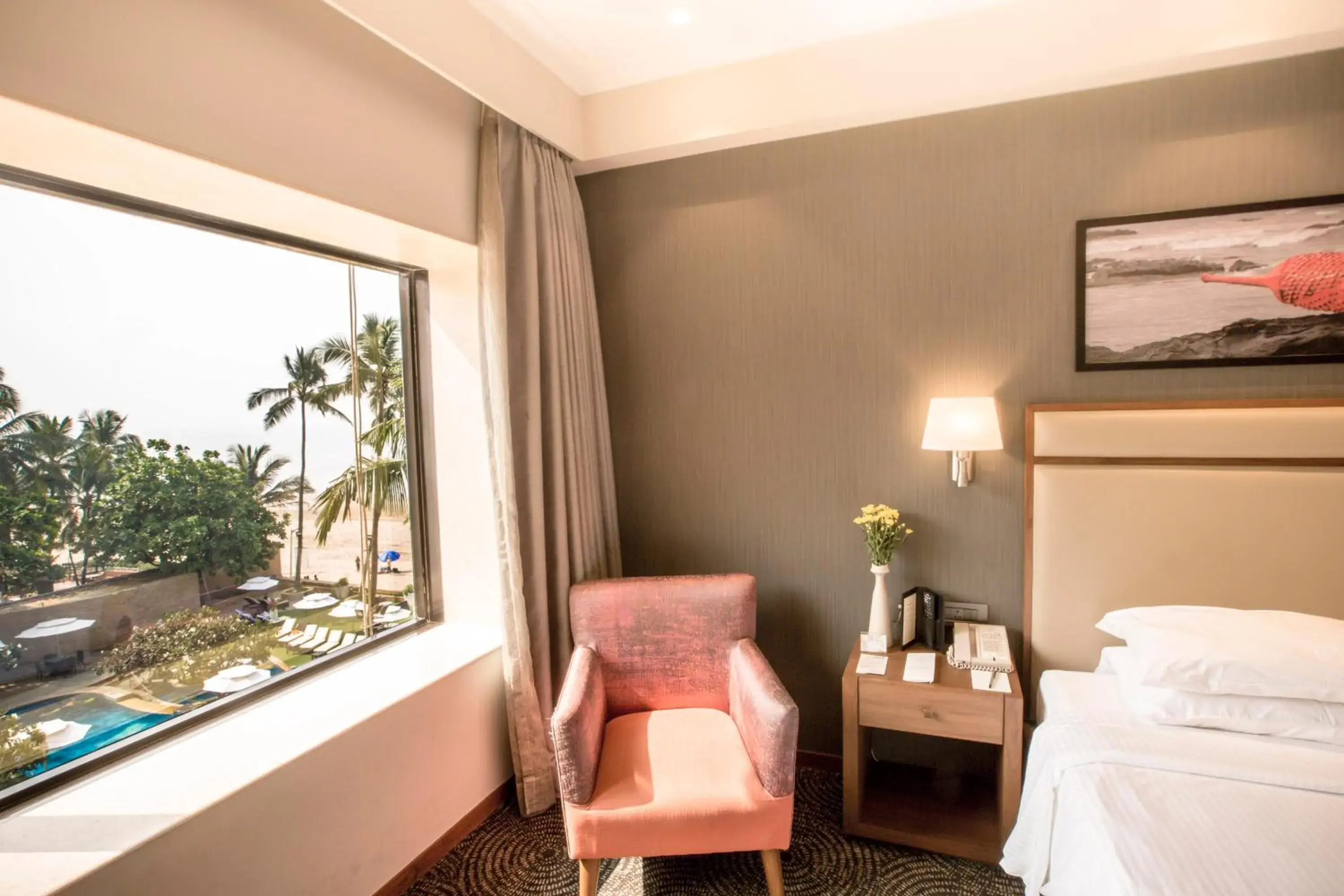 Bedroom, Bed in Sun-n-Sand Mumbai Juhu Beach Bedroom, Bed in Sun-n-Sand Mumbai Juhu Beach