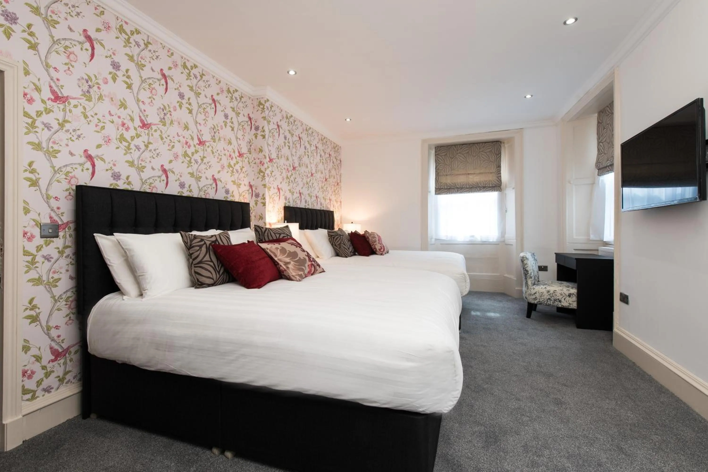 Bed in Royal Princes Suites