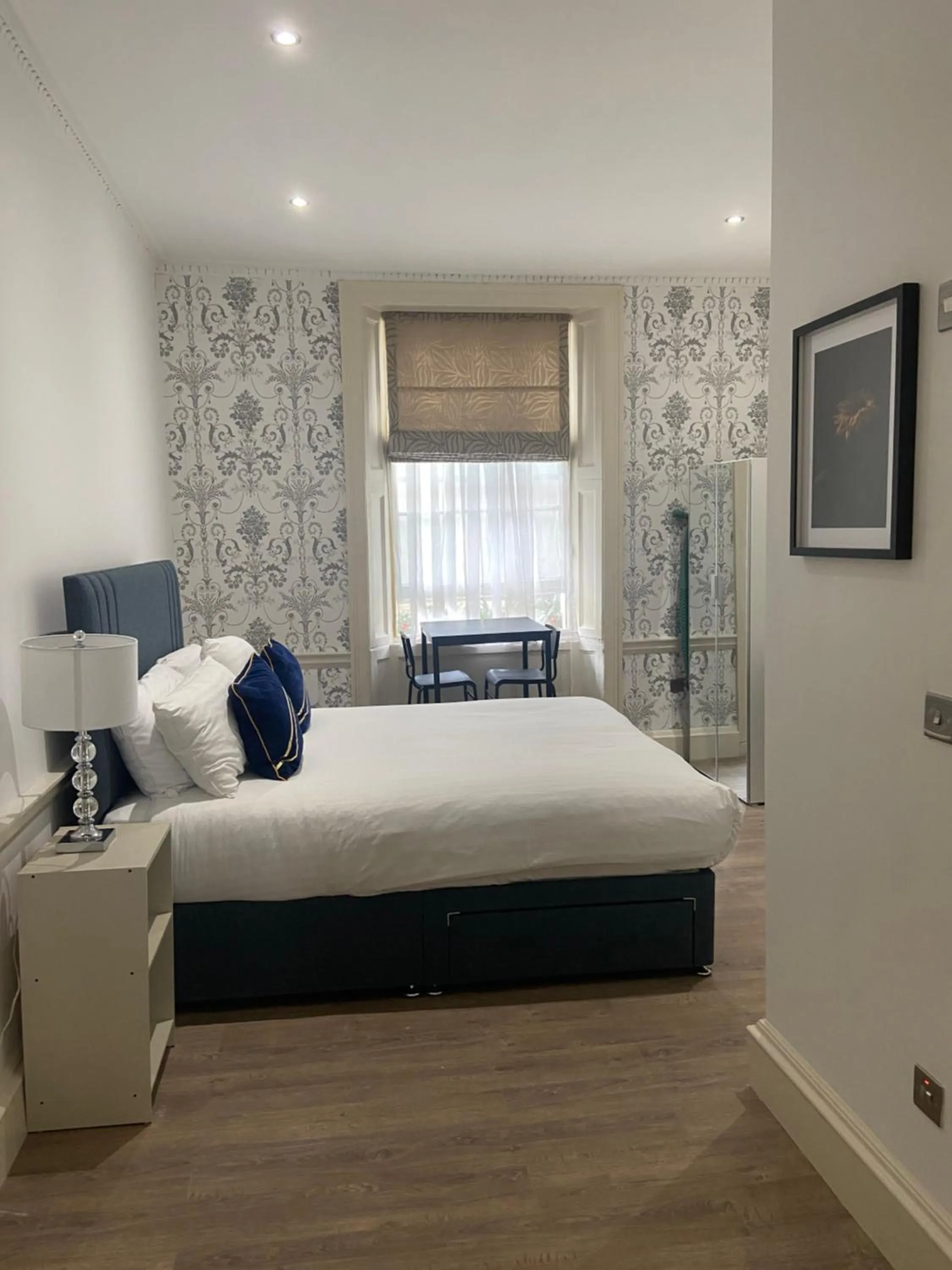 Bed in Royal Princes Suites