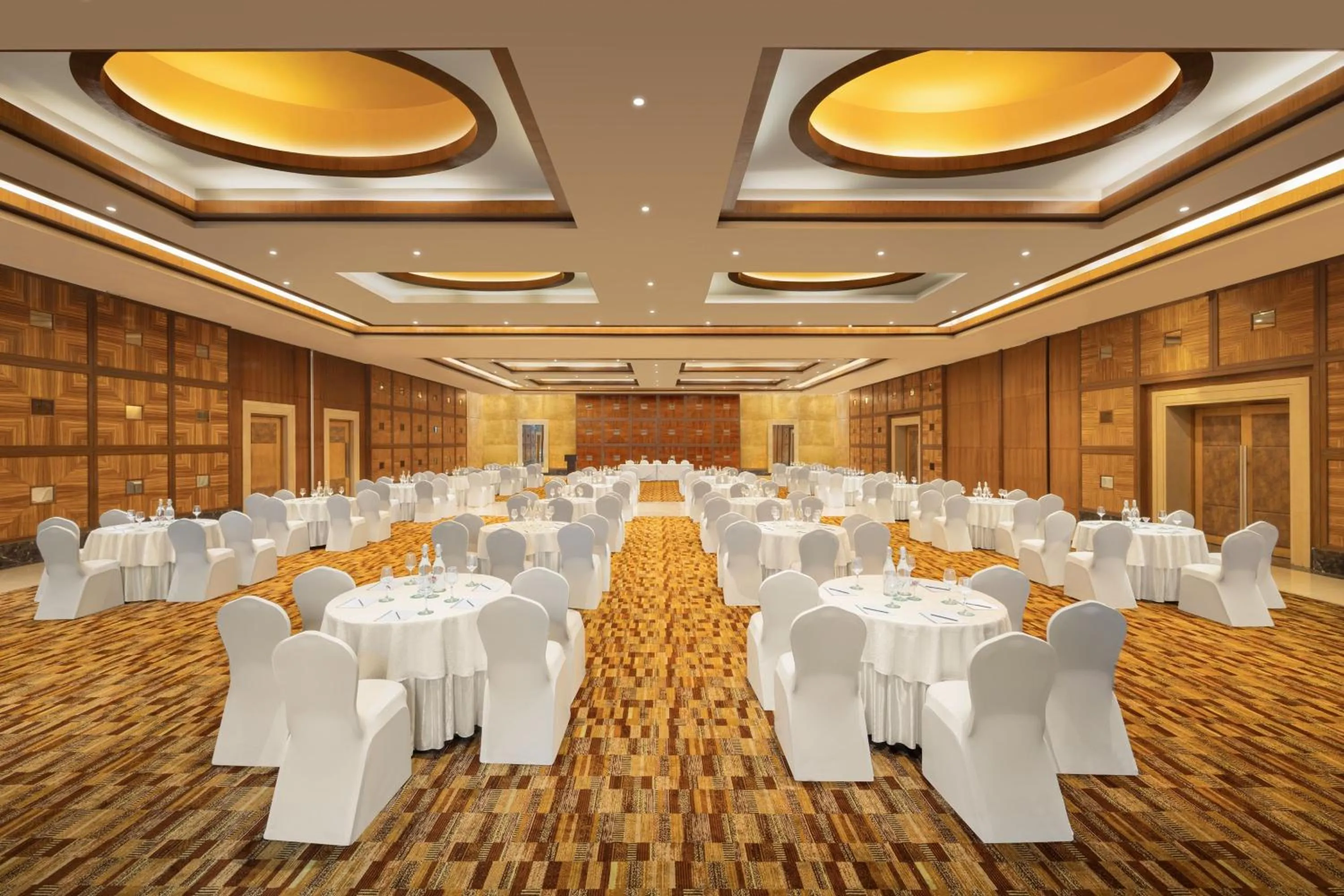 Meeting/conference room in Le Meridien Nagpur
