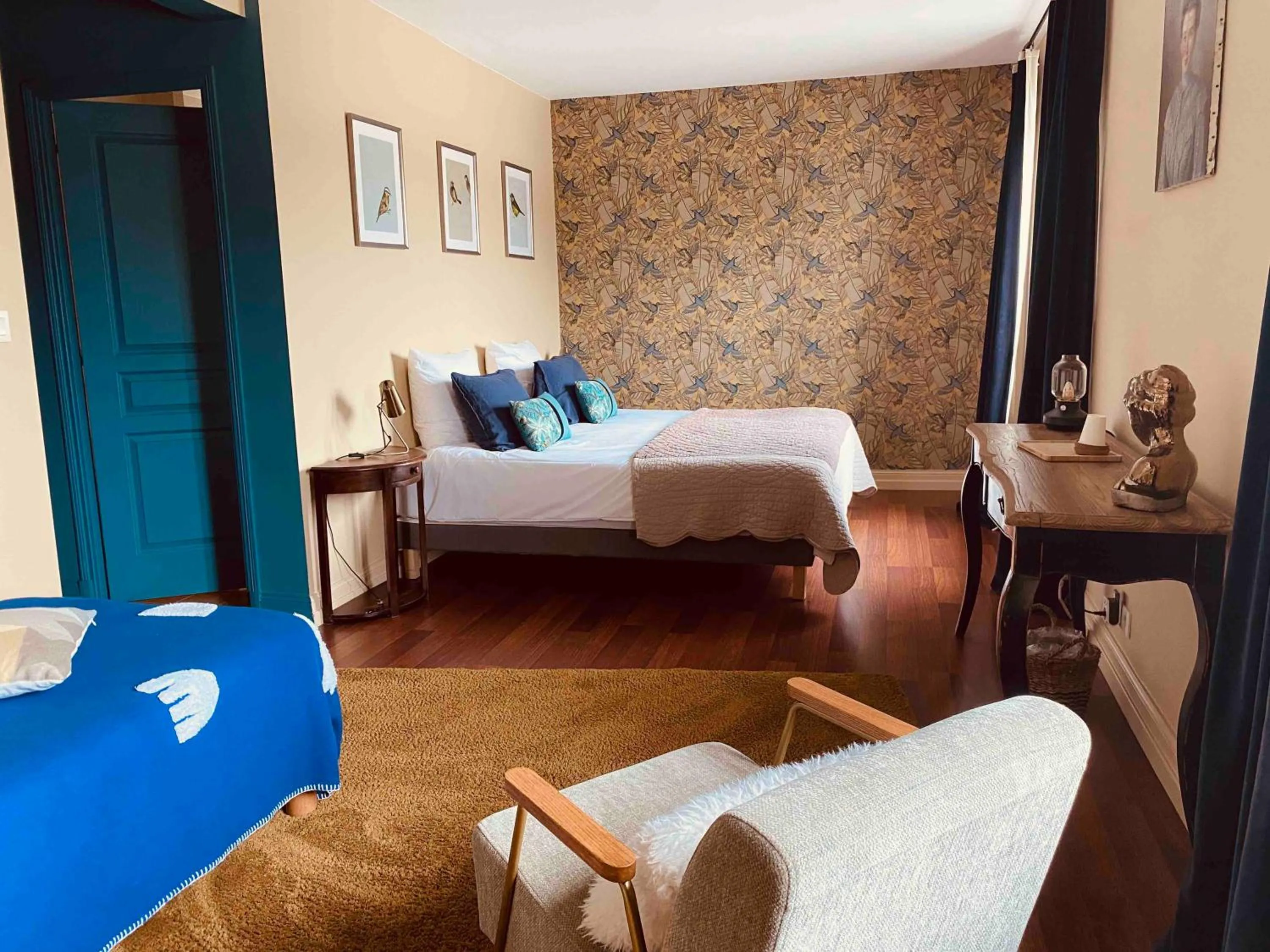 Photo of the whole room, Bed in Le Moulin Du Port