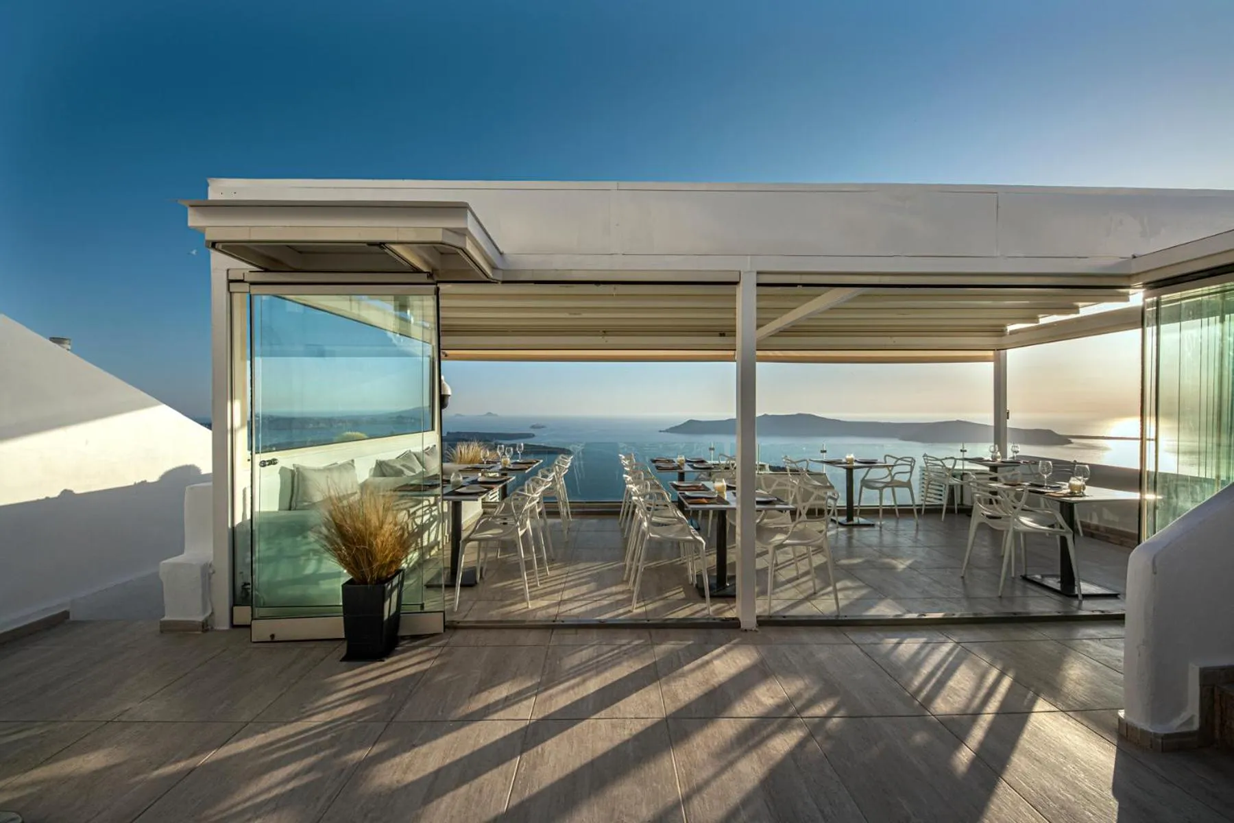 Patio in Pearl on the Cliff Hotel & Suites by Pearl Hotel Collection