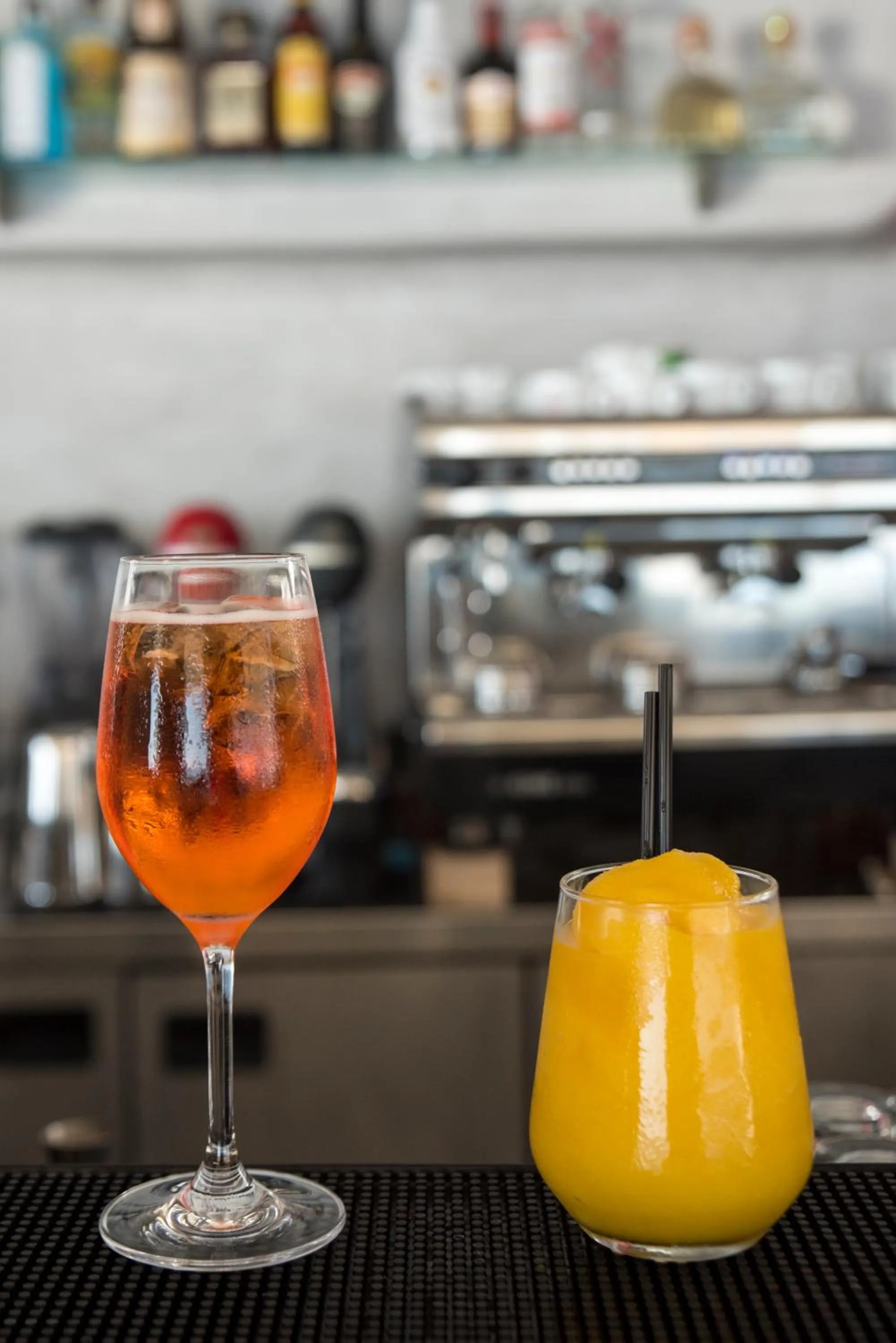 Restaurant/places to eat in Pearl on the Cliff Hotel & Suites by Pearl Hotel Collection