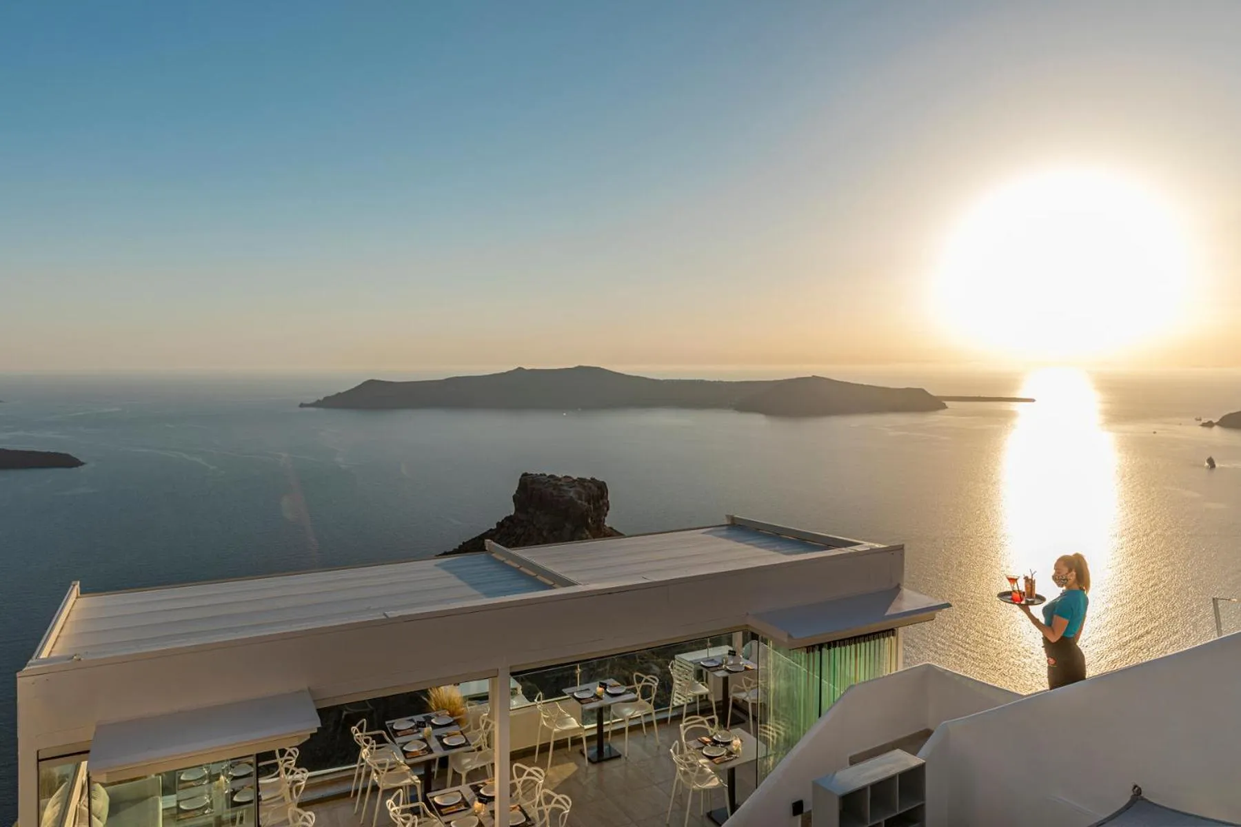 Restaurant/places to eat in Pearl on the Cliff Hotel & Suites by Pearl Hotel Collection