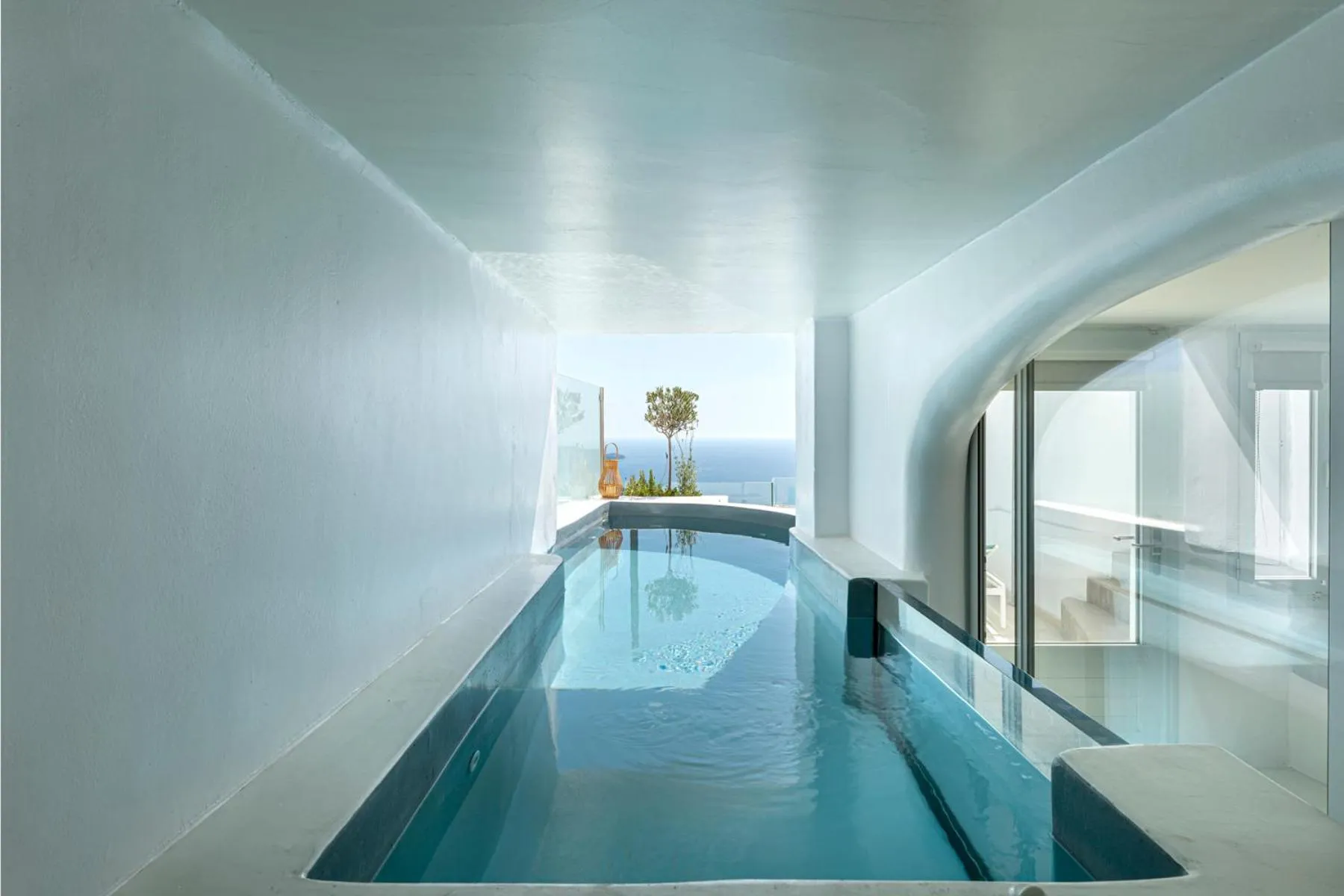 Hot Tub in Pearl on the Cliff Hotel & Suites by Pearl Hotel Collection