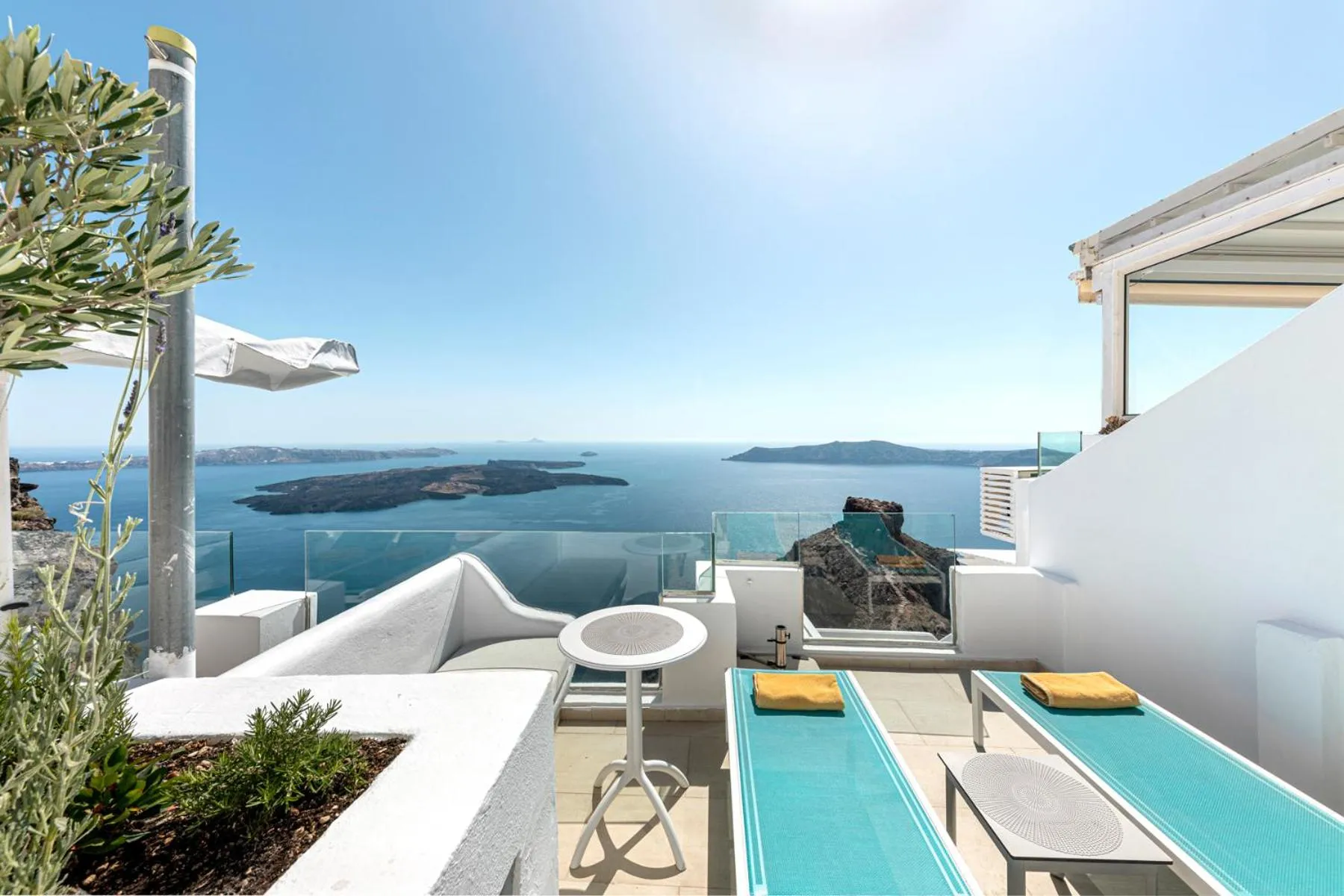 Balcony/Terrace in Pearl on the Cliff Hotel & Suites by Pearl Hotel Collection