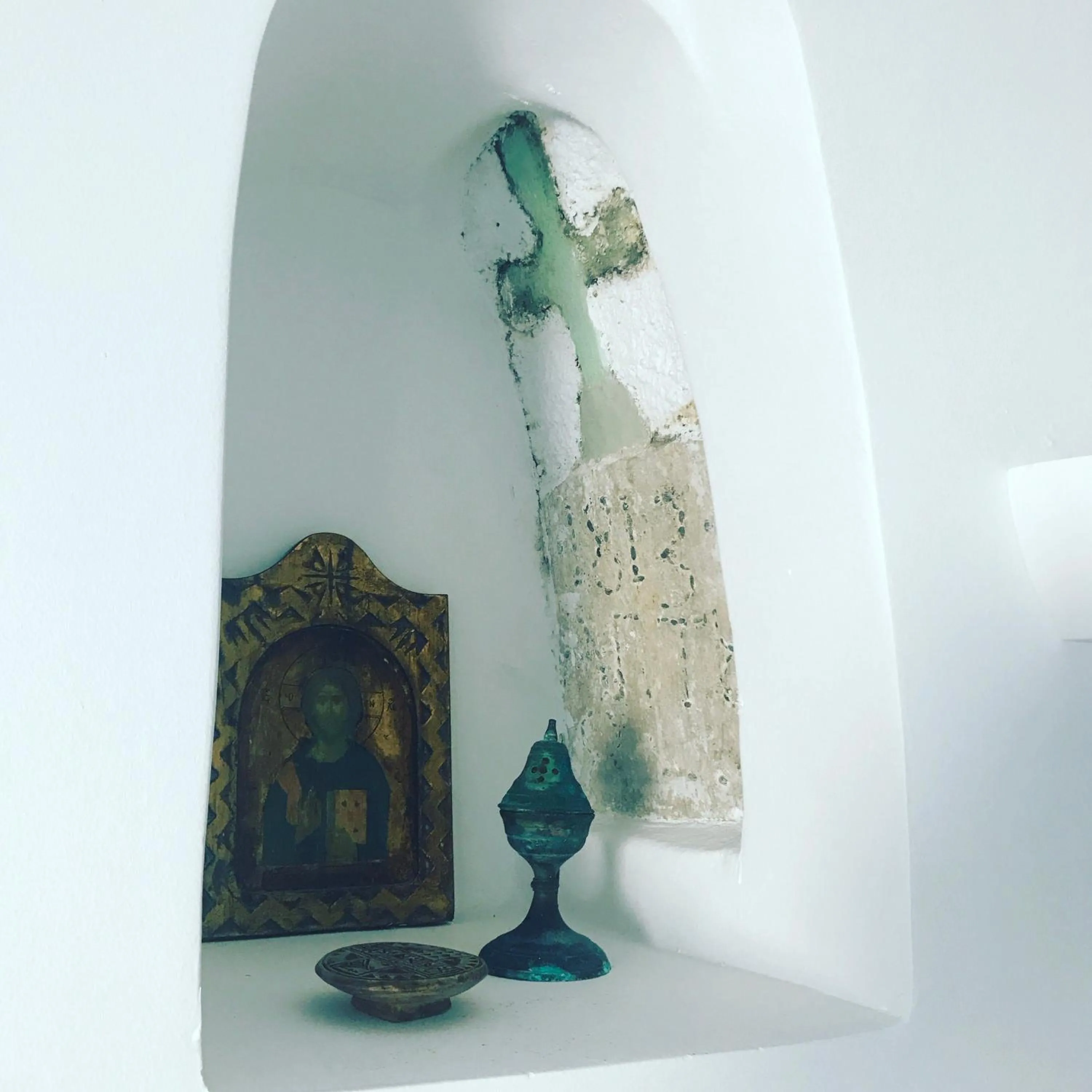 Decorative detail in Pearl on the Cliff Hotel & Suites by Pearl Hotel Collection