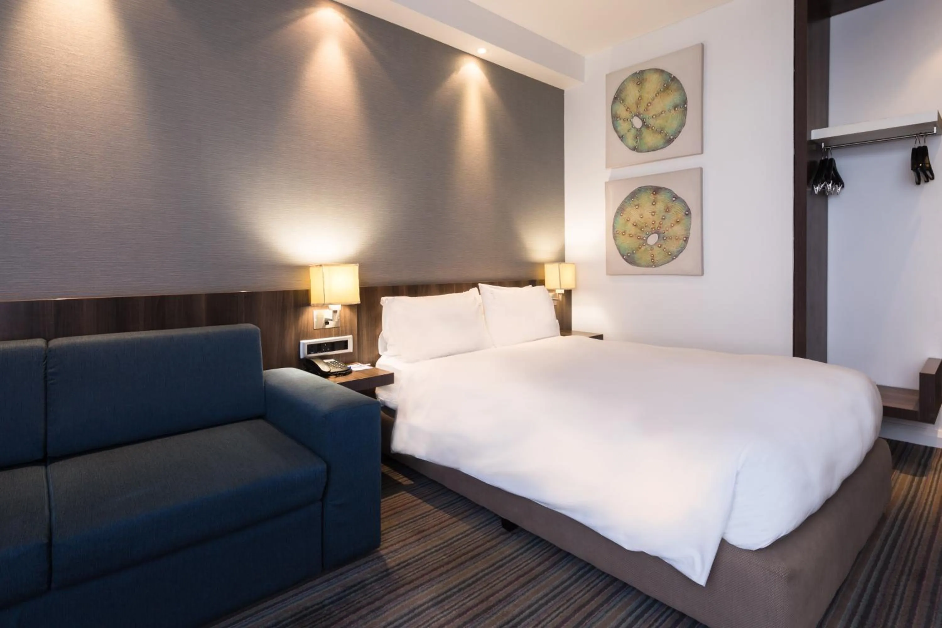 Photo of the whole room, Bed in Holiday Inn Express Durban - Umhlanga by IHG