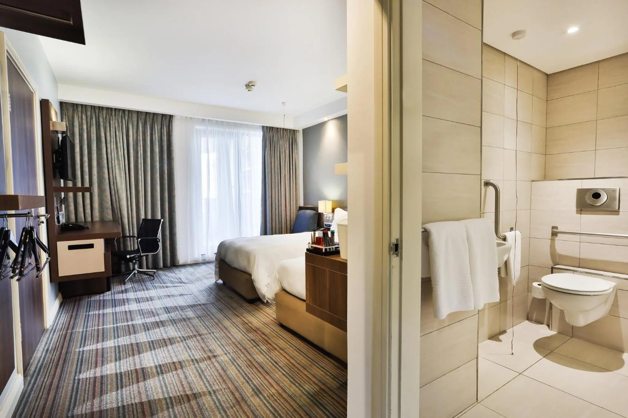 Photo of the whole room in Holiday Inn Express Durban - Umhlanga by IHG