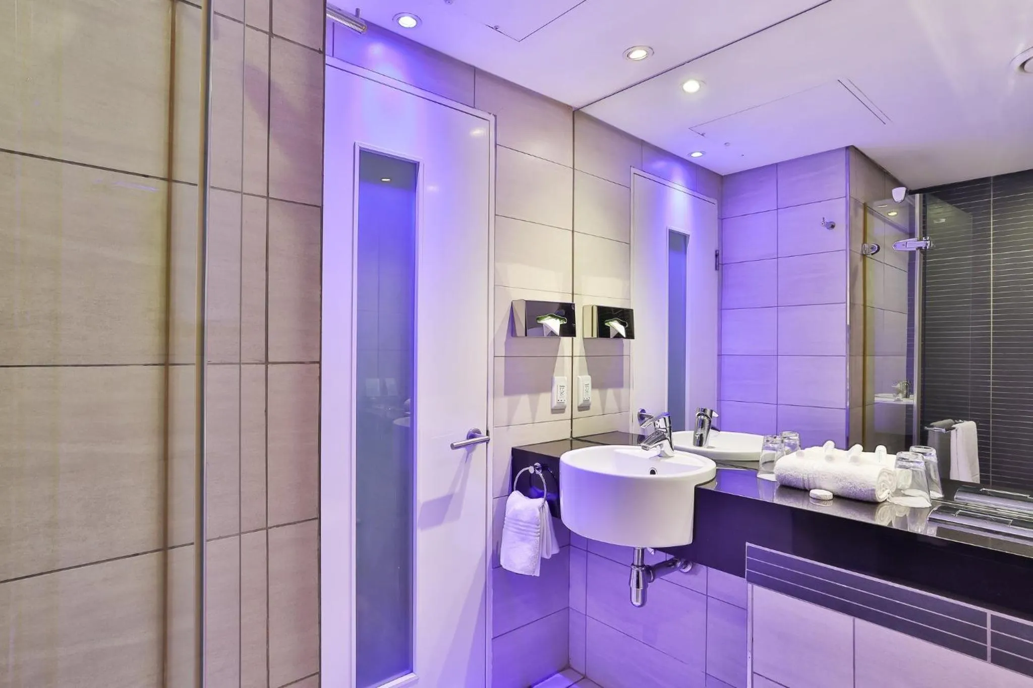 Bathroom in Holiday Inn Express Durban - Umhlanga by IHG