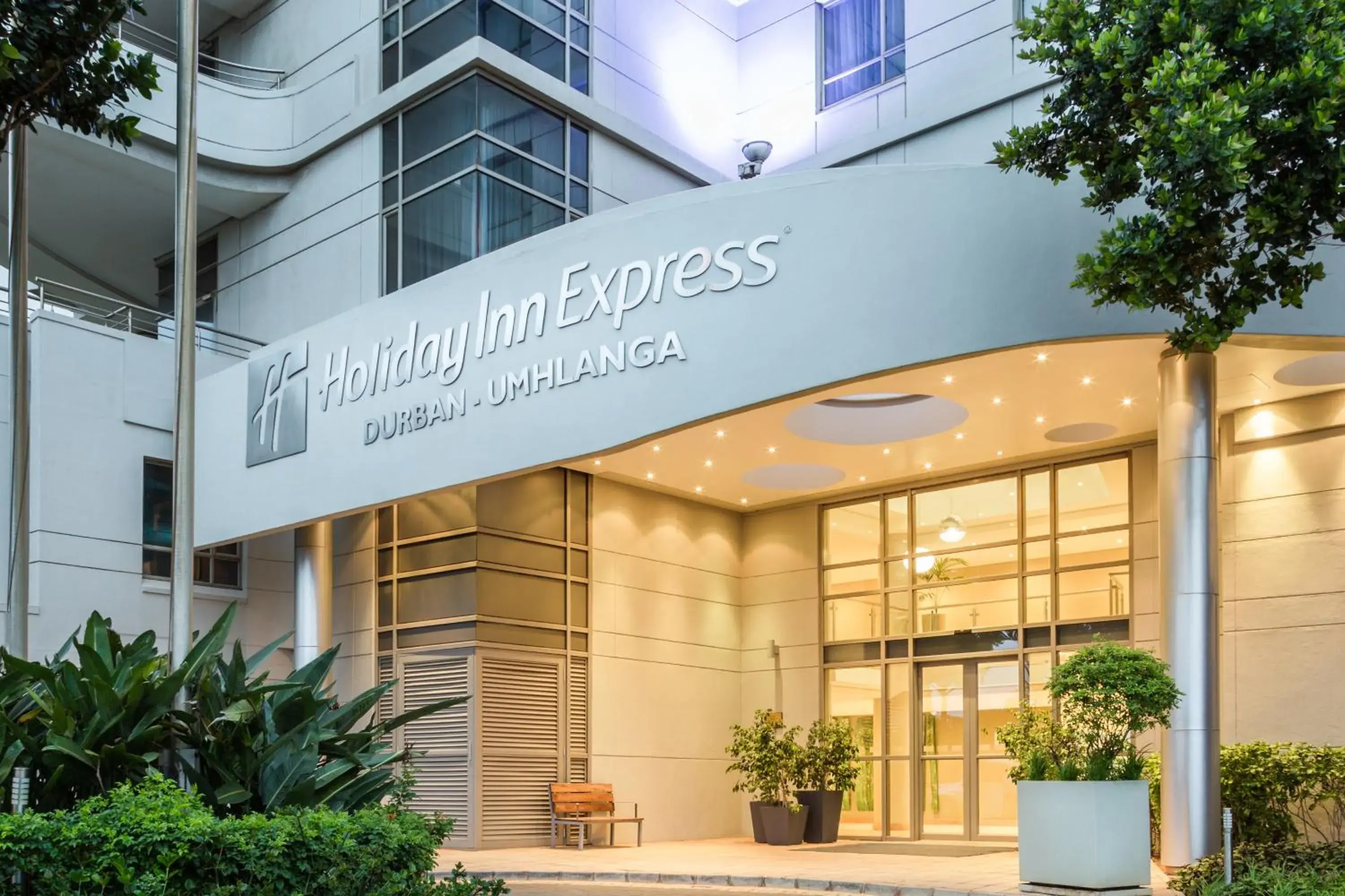 Property building in Holiday Inn Express Durban - Umhlanga by IHG Property building in Holiday Inn Express Durban - Umhlanga by IHG