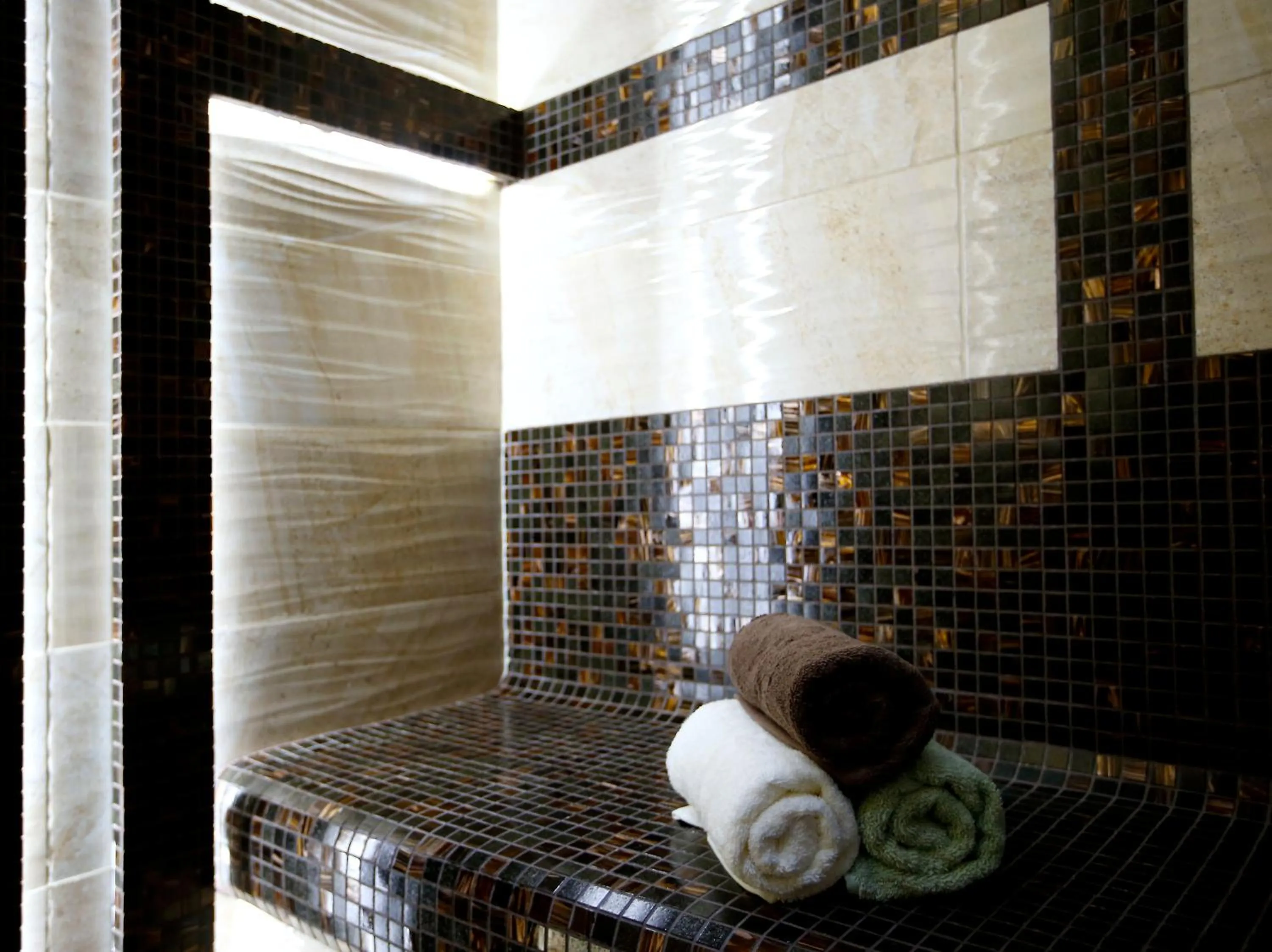 Spa and wellness centre/facilities in Hotel Villa Völgy Wellness & Konferencia