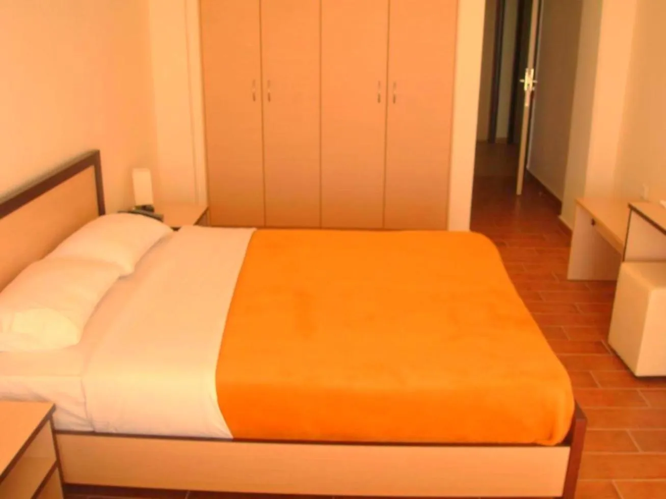 Bed in Hotel Victoria