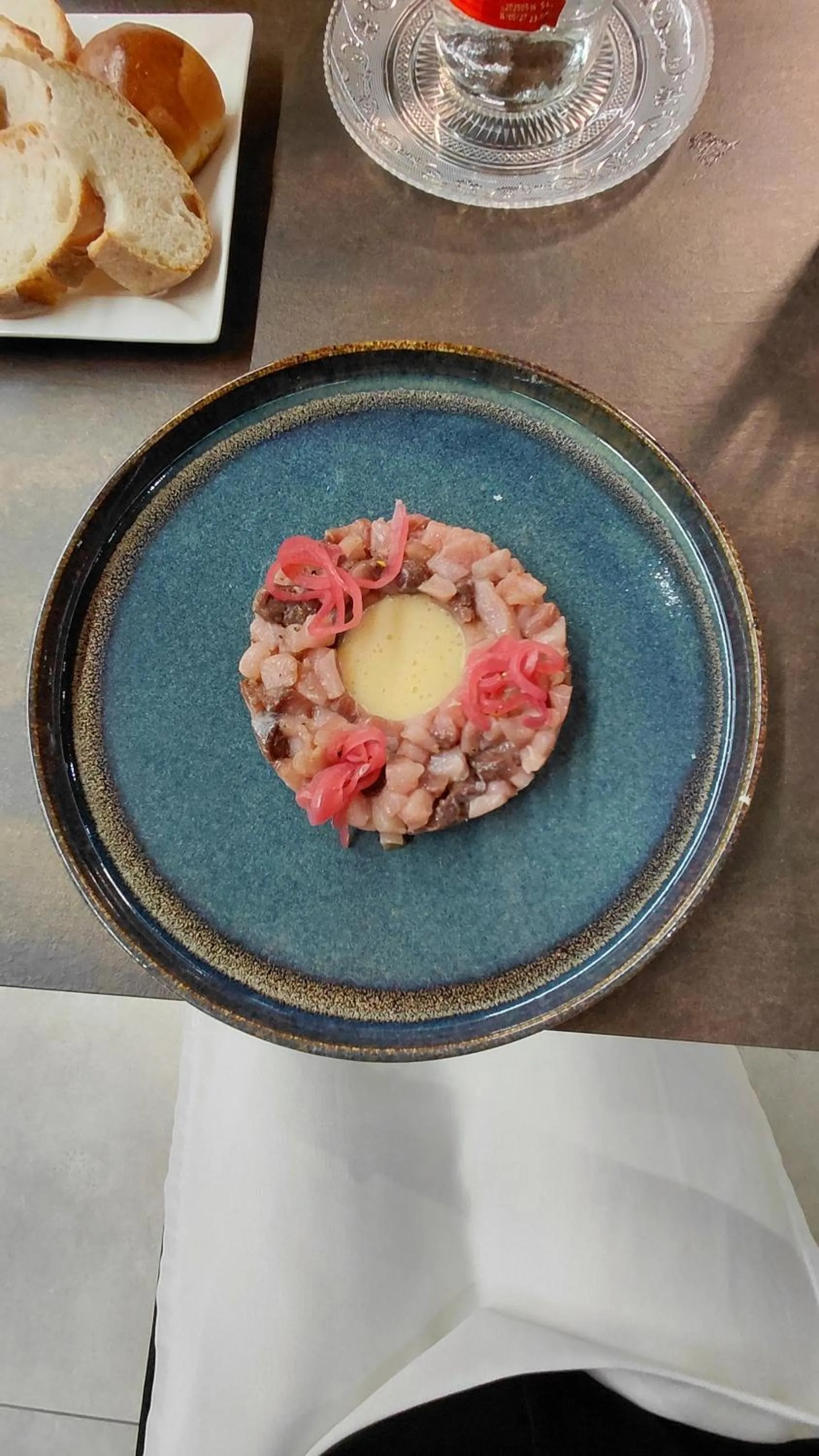 Restaurant/places to eat in Petit Hotel