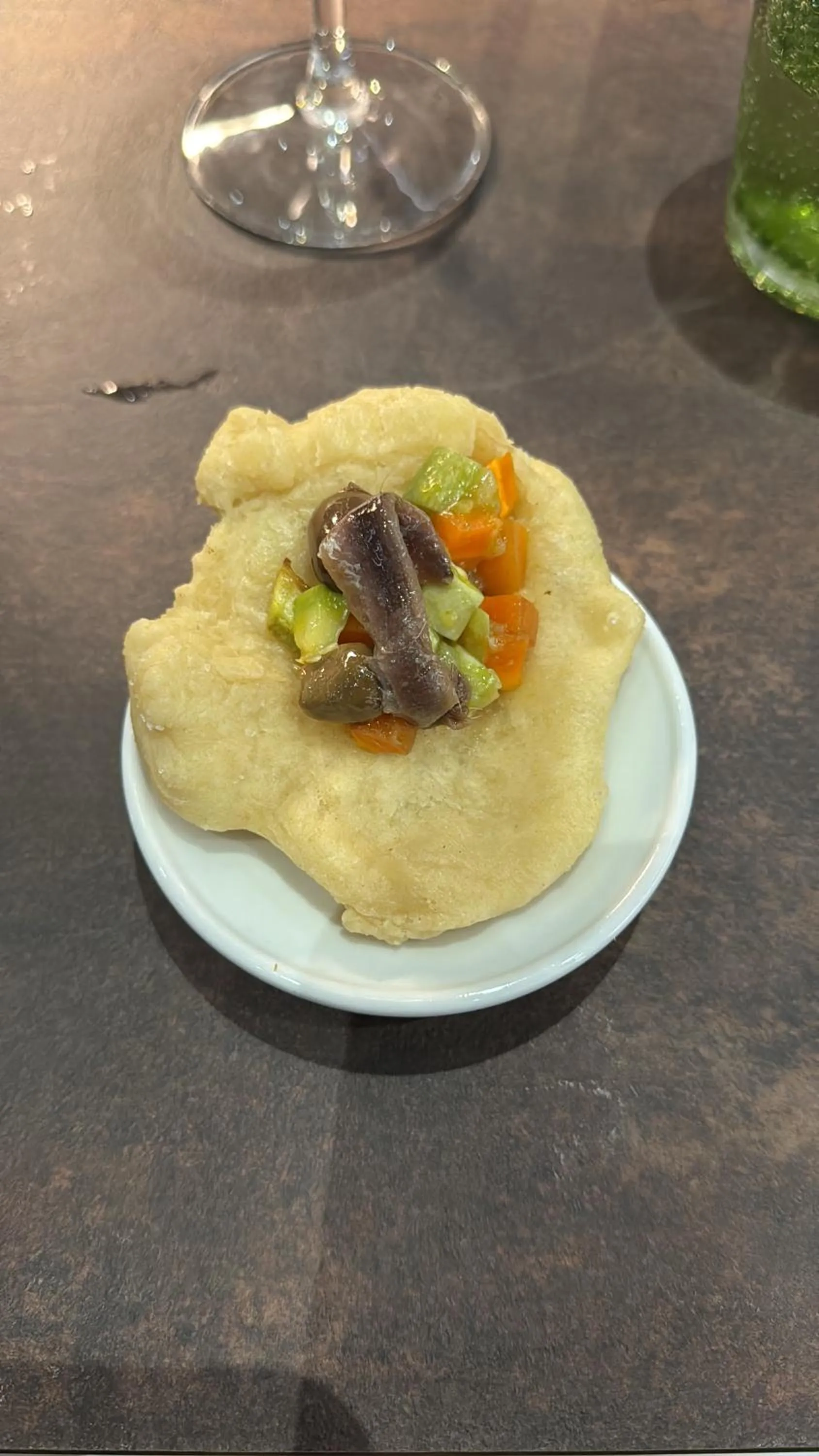 Restaurant/places to eat in Petit Hotel